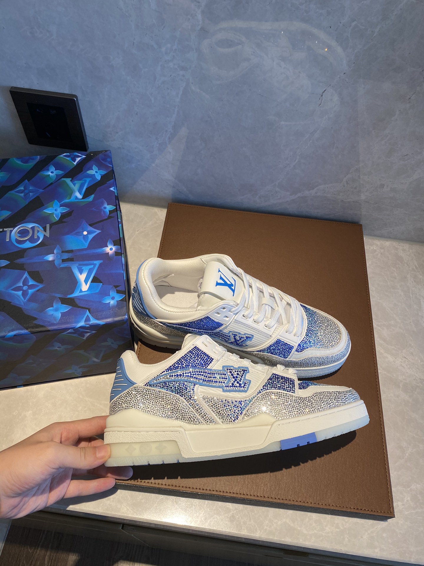 Louis Vuitton LV TRAINERS SNEAKER 9 - vstockx