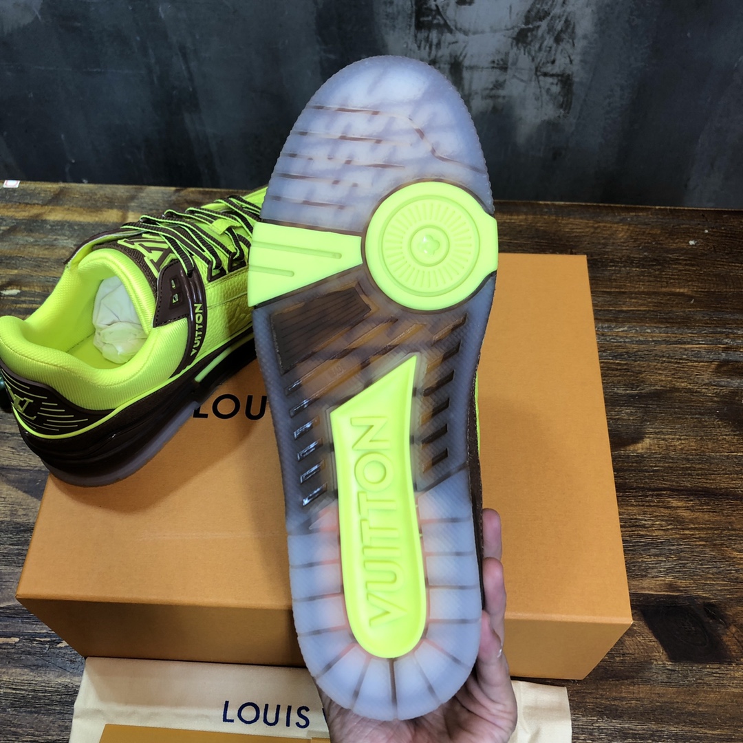 Louis Vuitton Trainer Sneakers 83 - vstockx