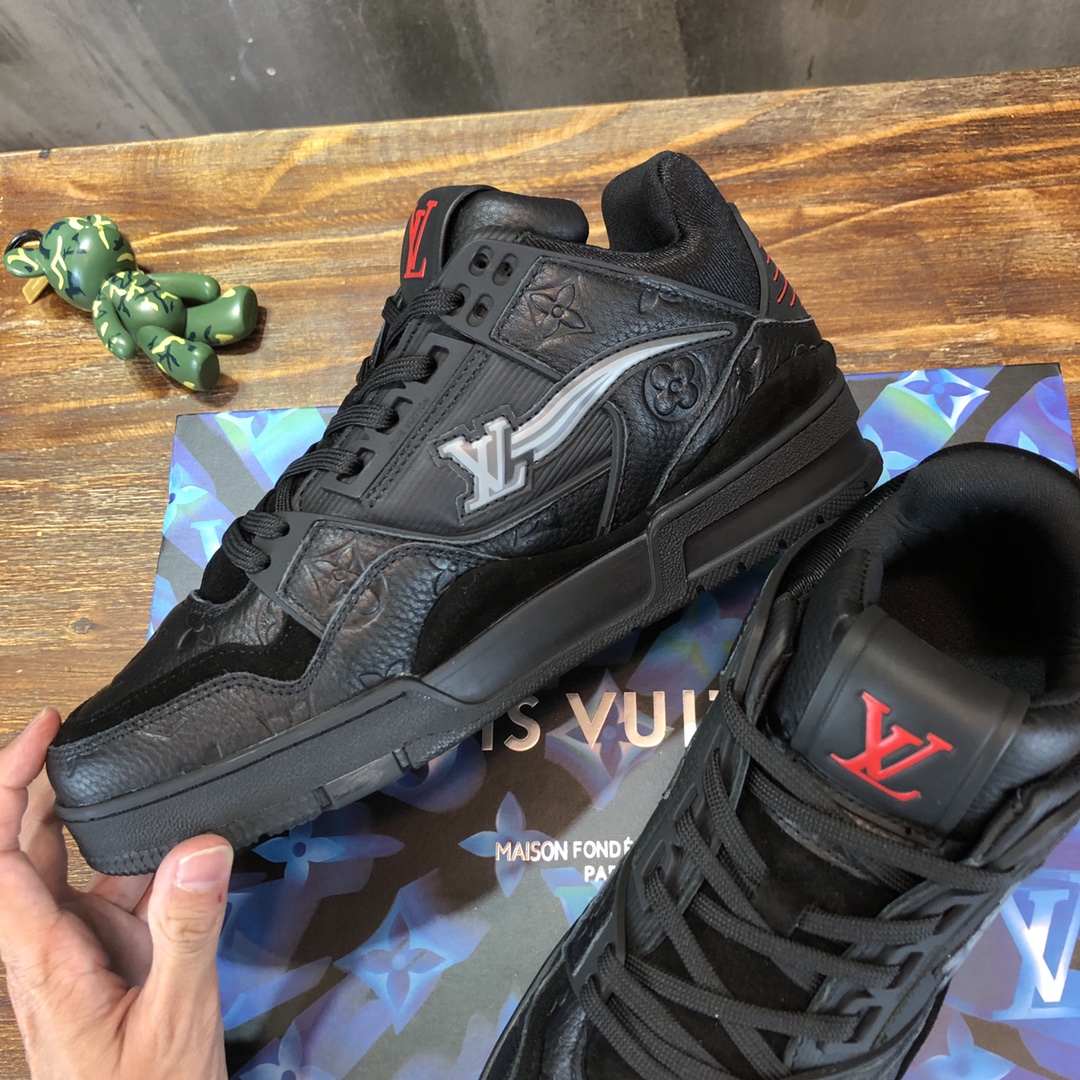 Louis Vuitton Trainer Sneakers 6 - vstockx