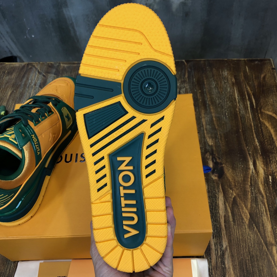 Louis Vuitton Trainer Sneakers 73 - vstockx