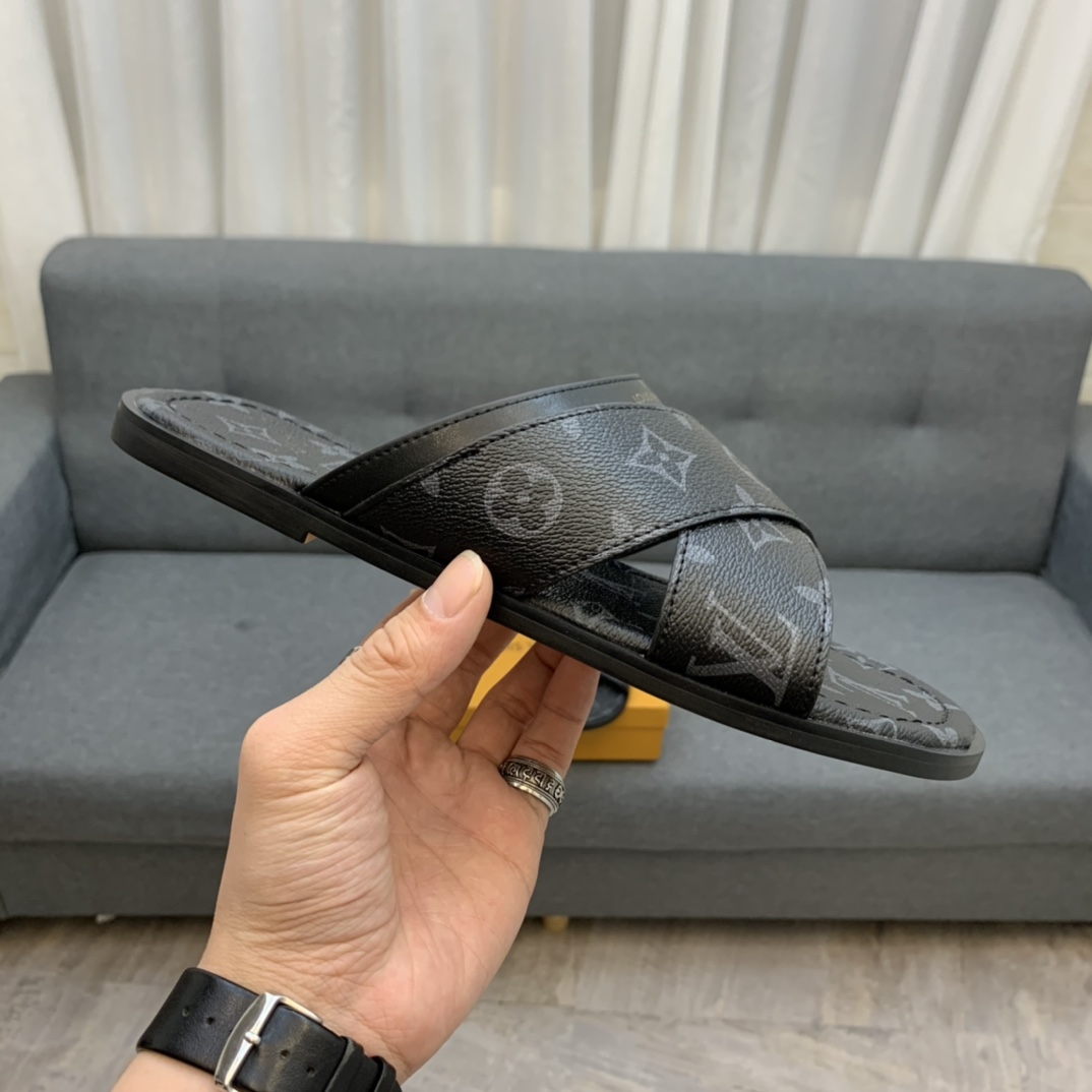 Louis Vuitton Slipper 139 - vstockx