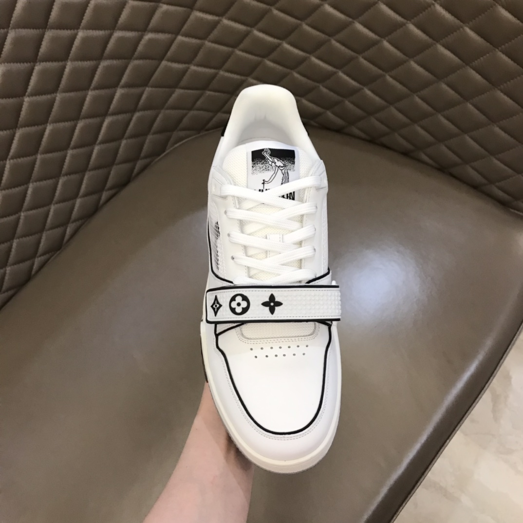 Louis Vuitton Trainer Sneakers 3 - vstockx