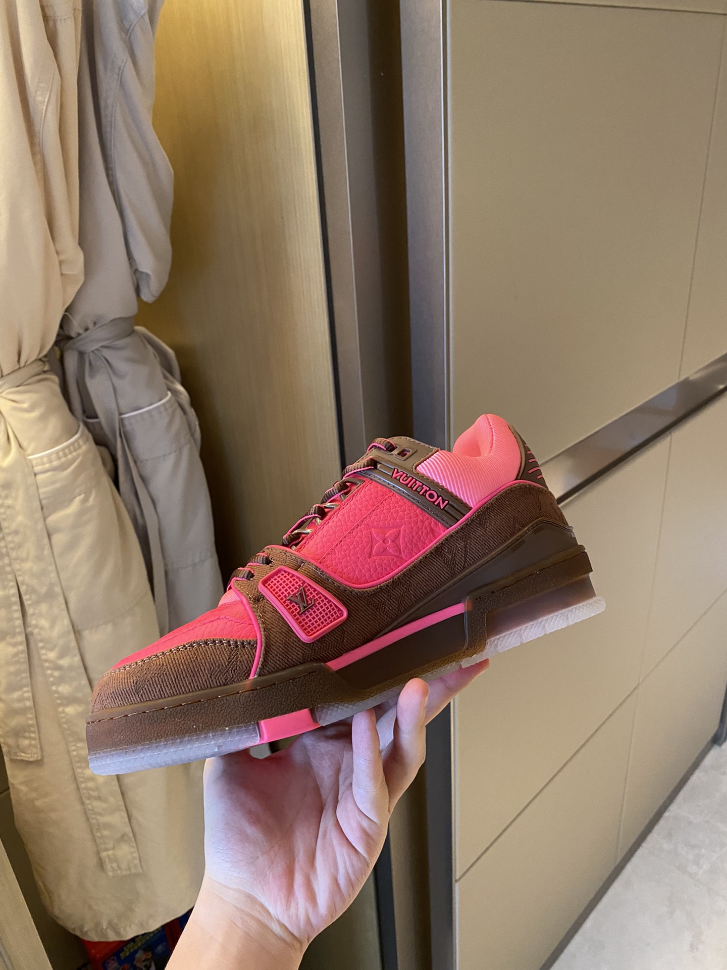 Louis Vuitton LV TRAINERS SNEAKER 9 - vstockx