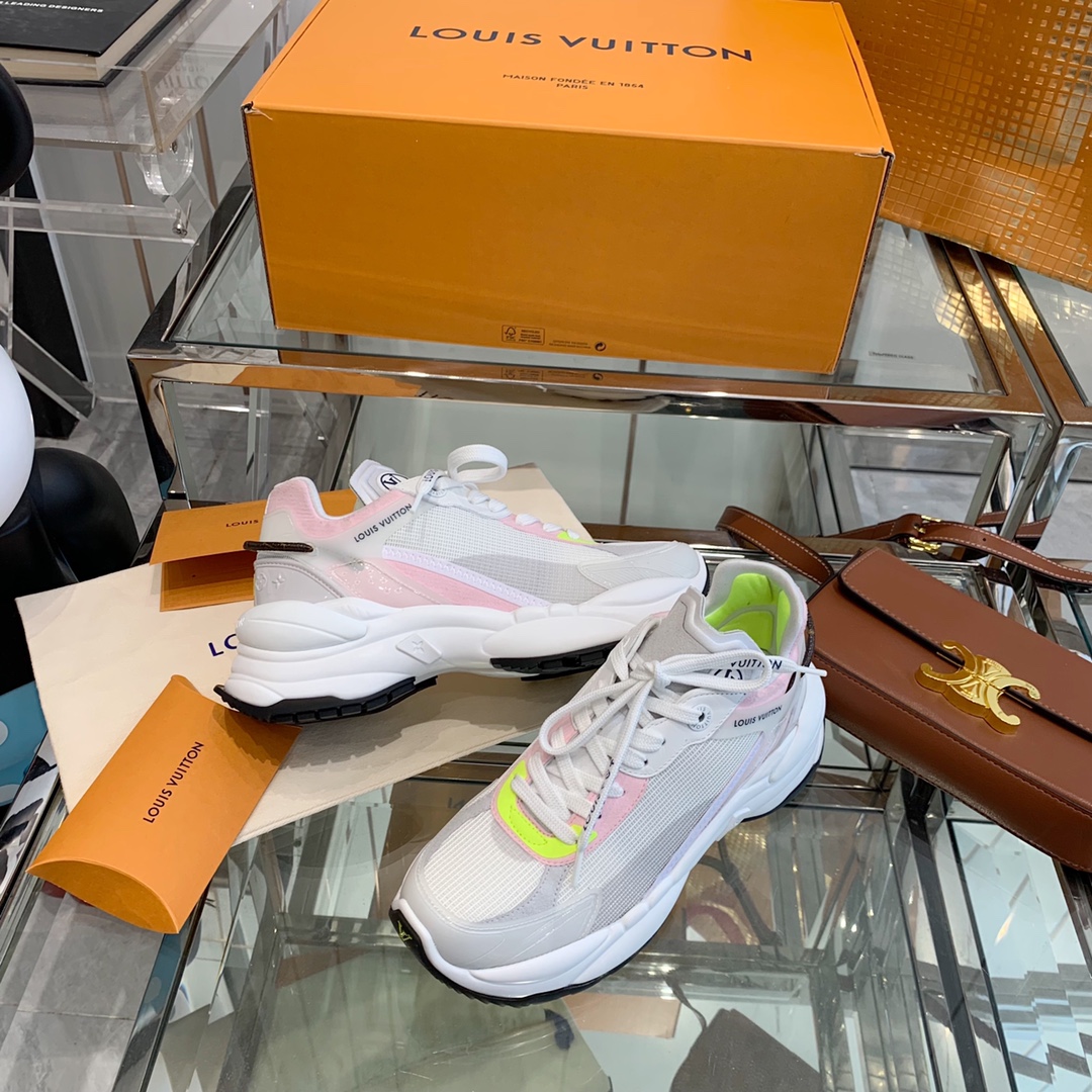 Louis Vuitton RUN 55 TRAINERS SNEAKER 3 - vstockx