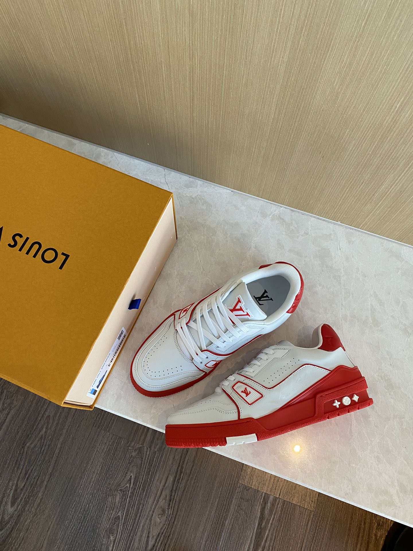 Louis Vuitton LV TRAINERS SNEAKER 9 - vstockx