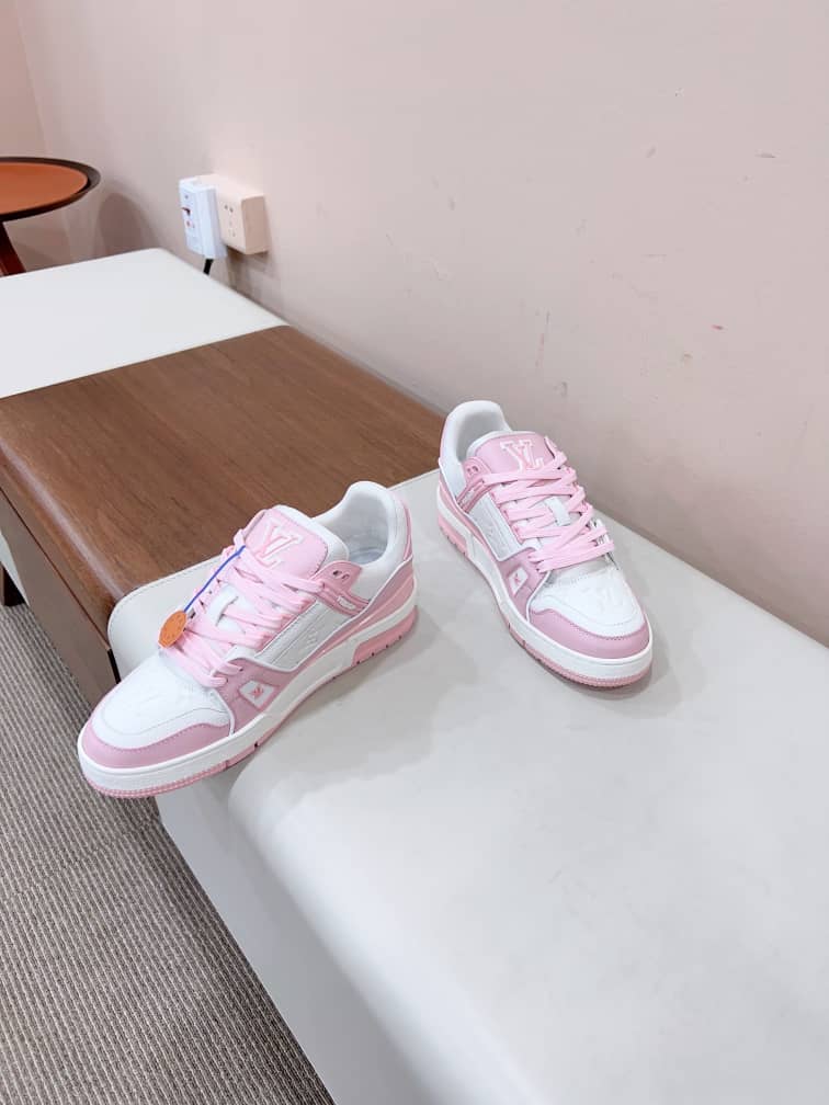 Louis Vuitton Trainer Pink - vstockx