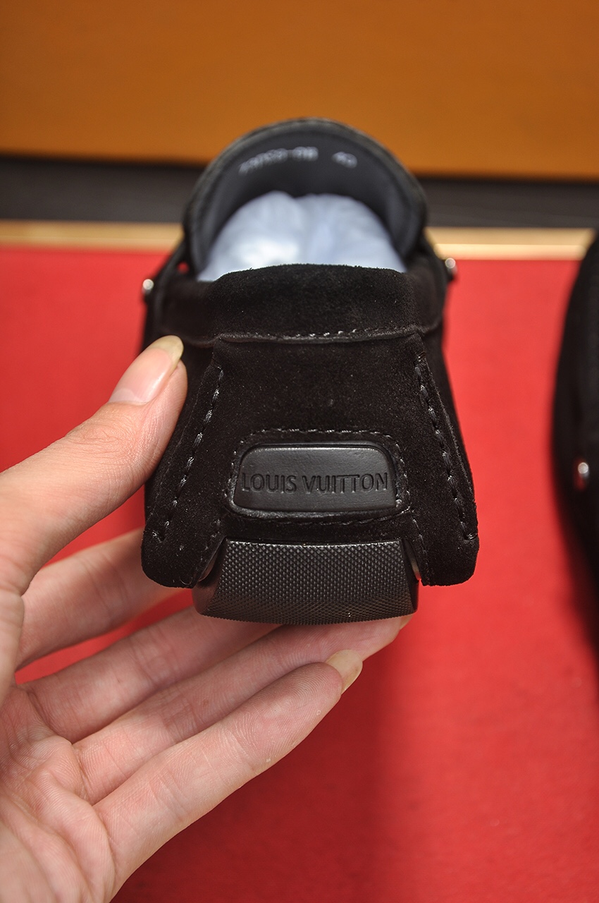 Louis Vuitton Leather Boots 38 - vstockx