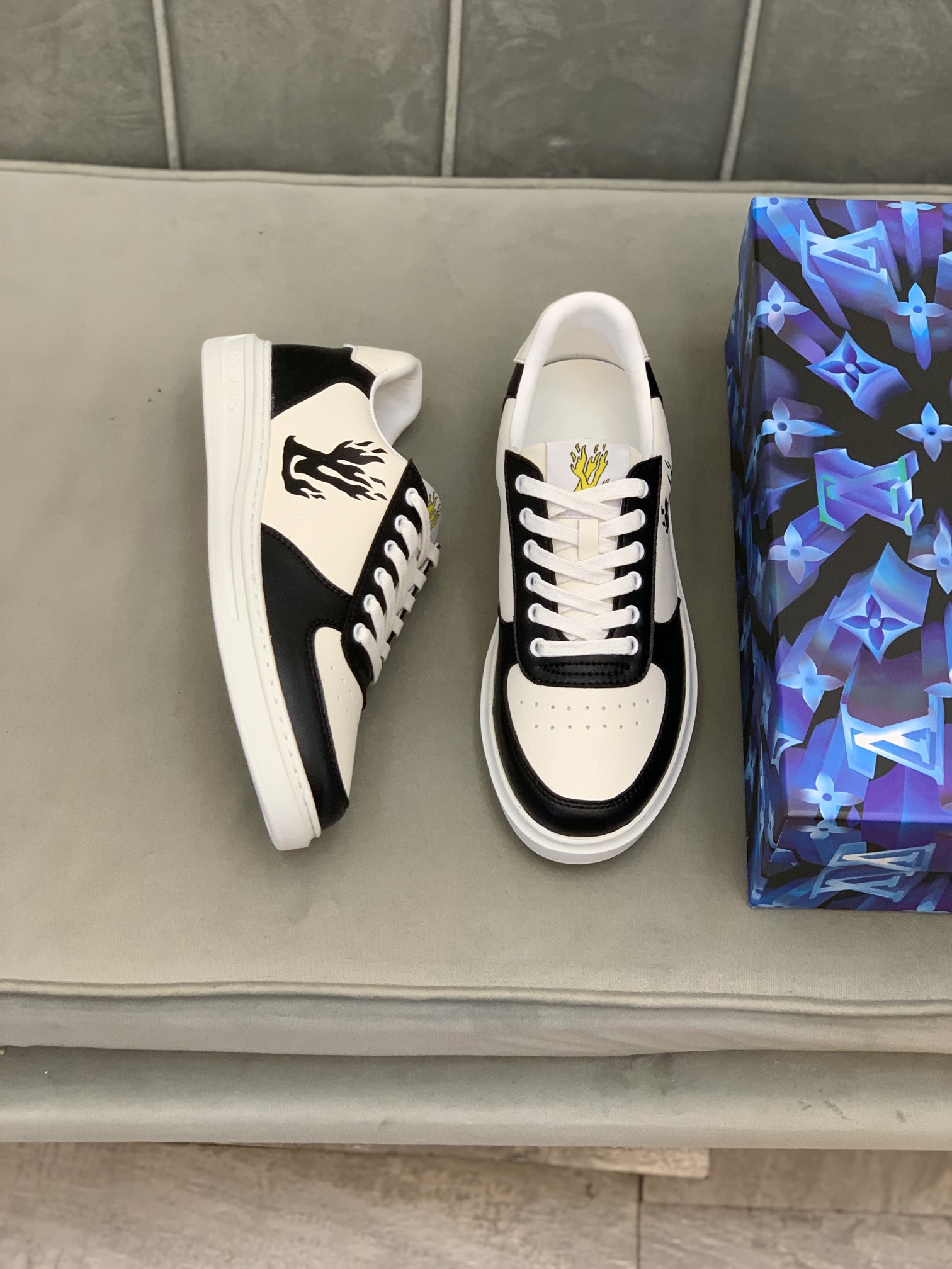 Louis Vuitton Low Top sneaker 8 - vstockx