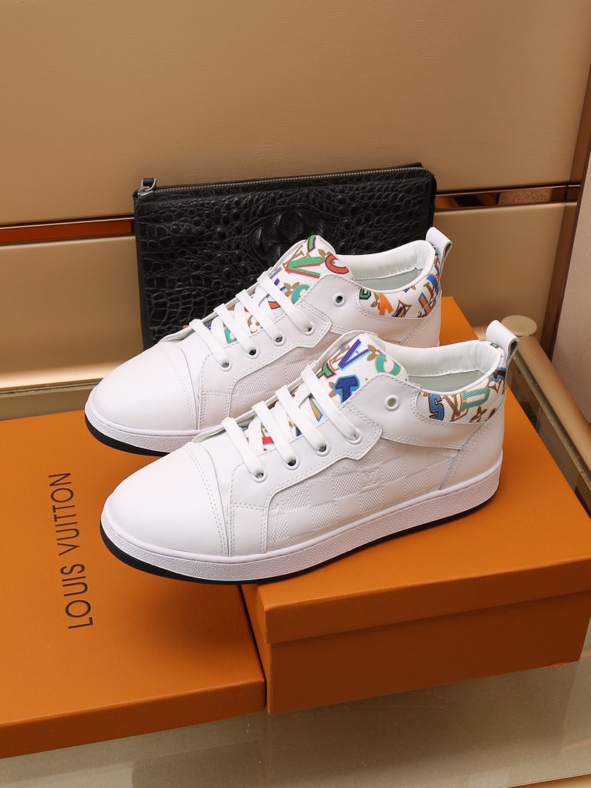 Louis Vuitton Low Top sneaker 3 - vstockx