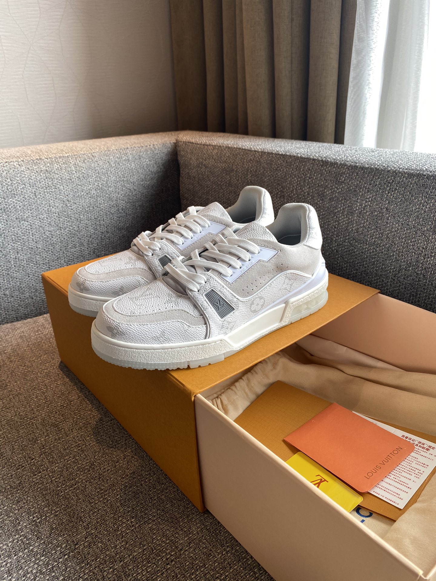Louis Vuitton LV TRAINERS SNEAKER 9 - vstockx
