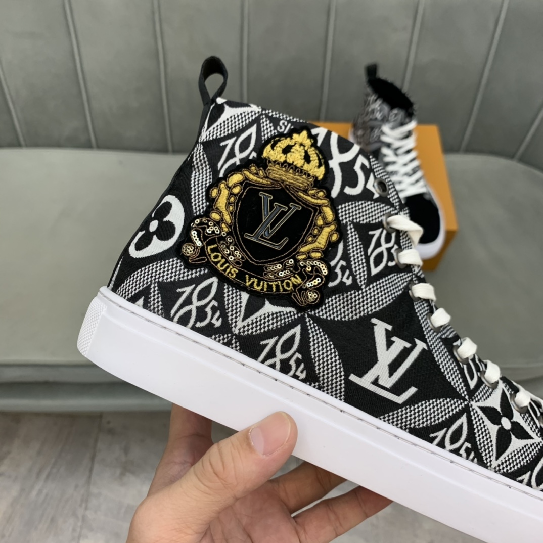 Louis Vuitton High Top sneaker 10 - vstockx