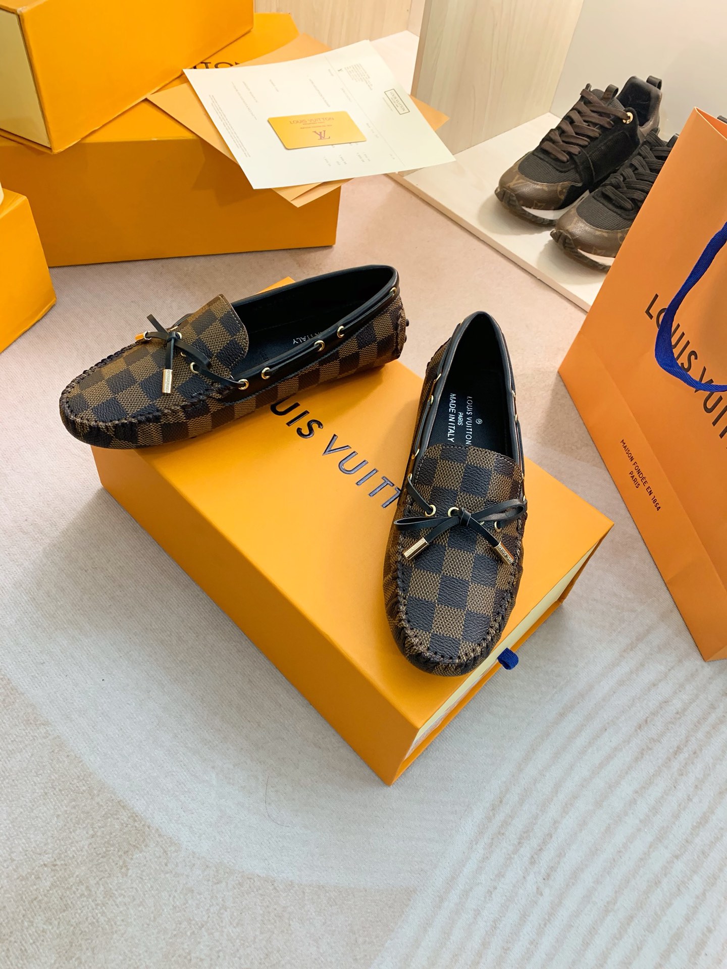 Louis Vuitton GLORIA FLAT LOAFERS WOMEN 11 - vstockx
