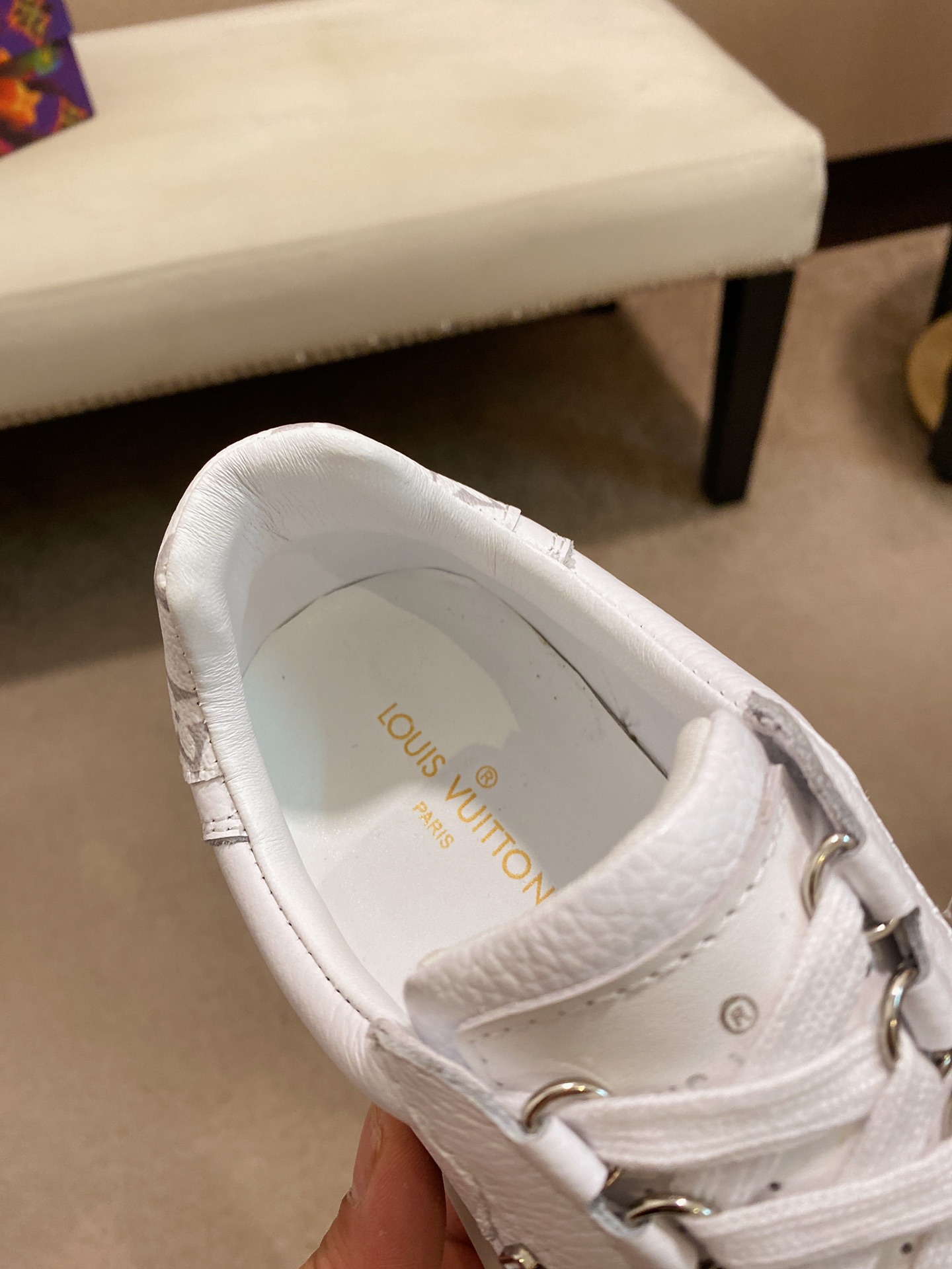 Louis Vuitton Low Top sneaker 110 - vstockx