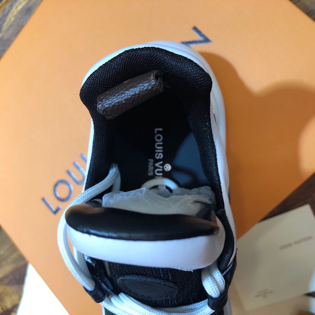 Louis Vuitton Archlight 4 - vstockx