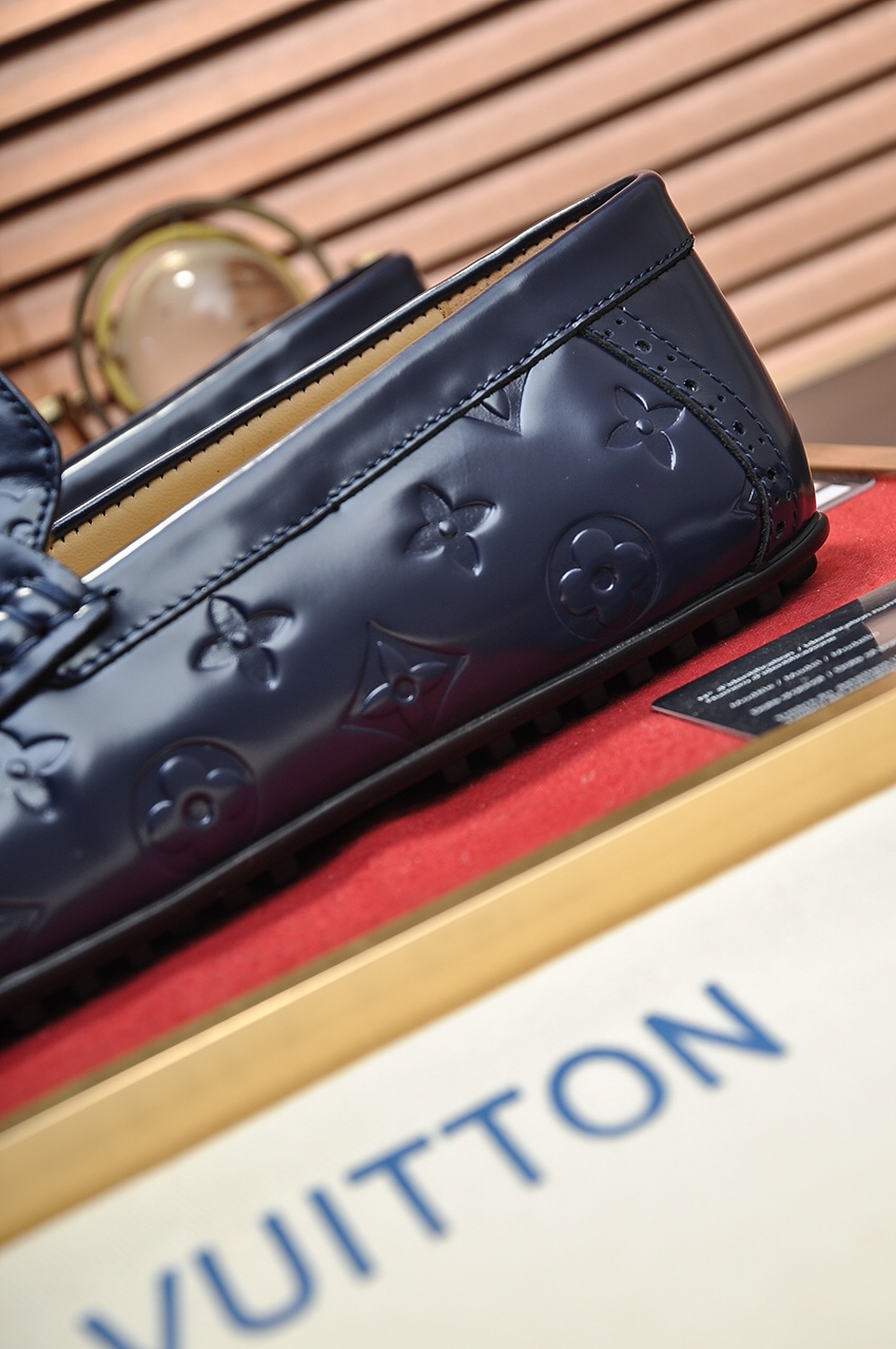 Louis Vuitton Leather Boots 51 - vstockx