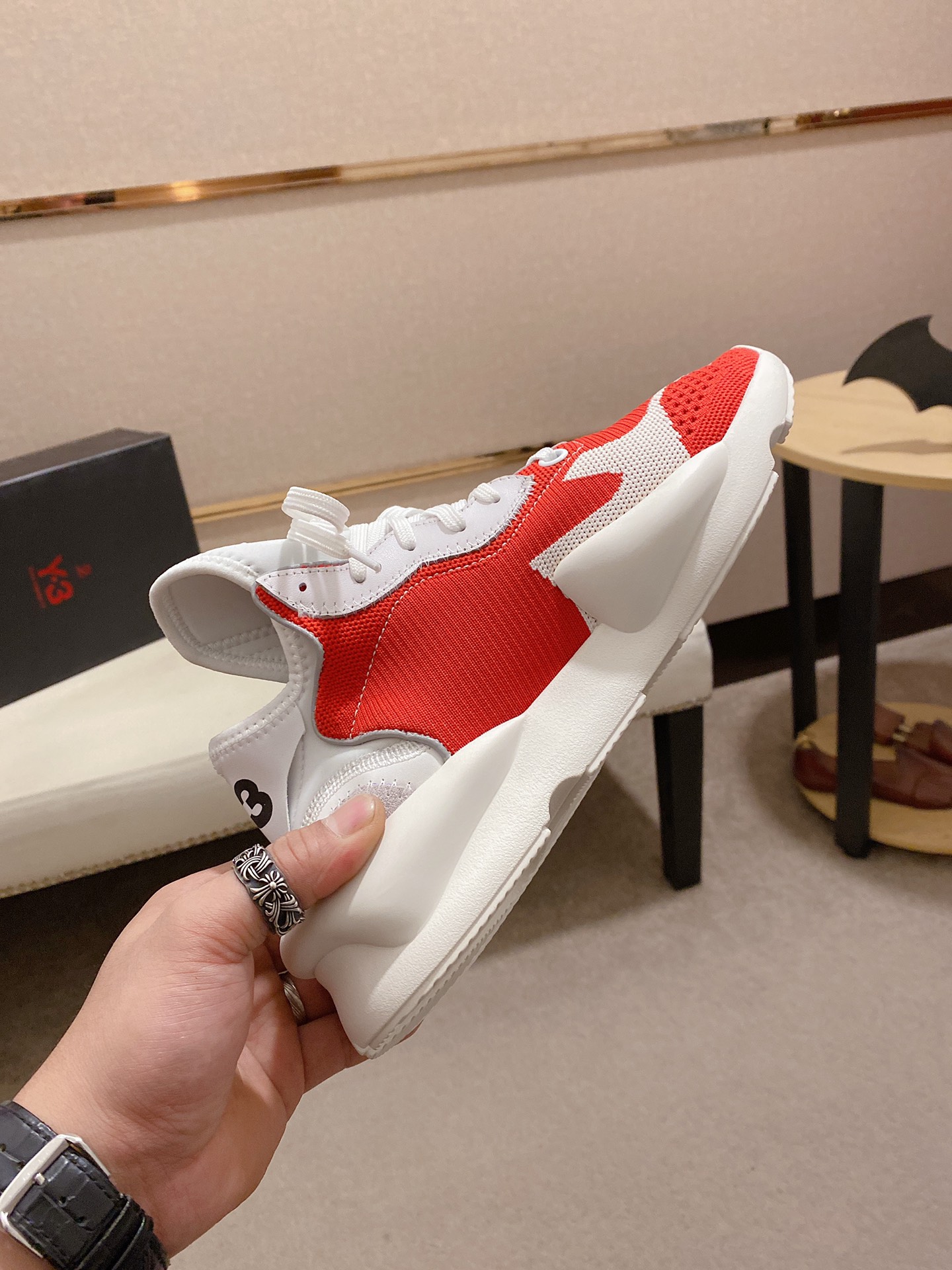 Y-3 Kaiwa Lace-Up Sneakers 10 - vstockx