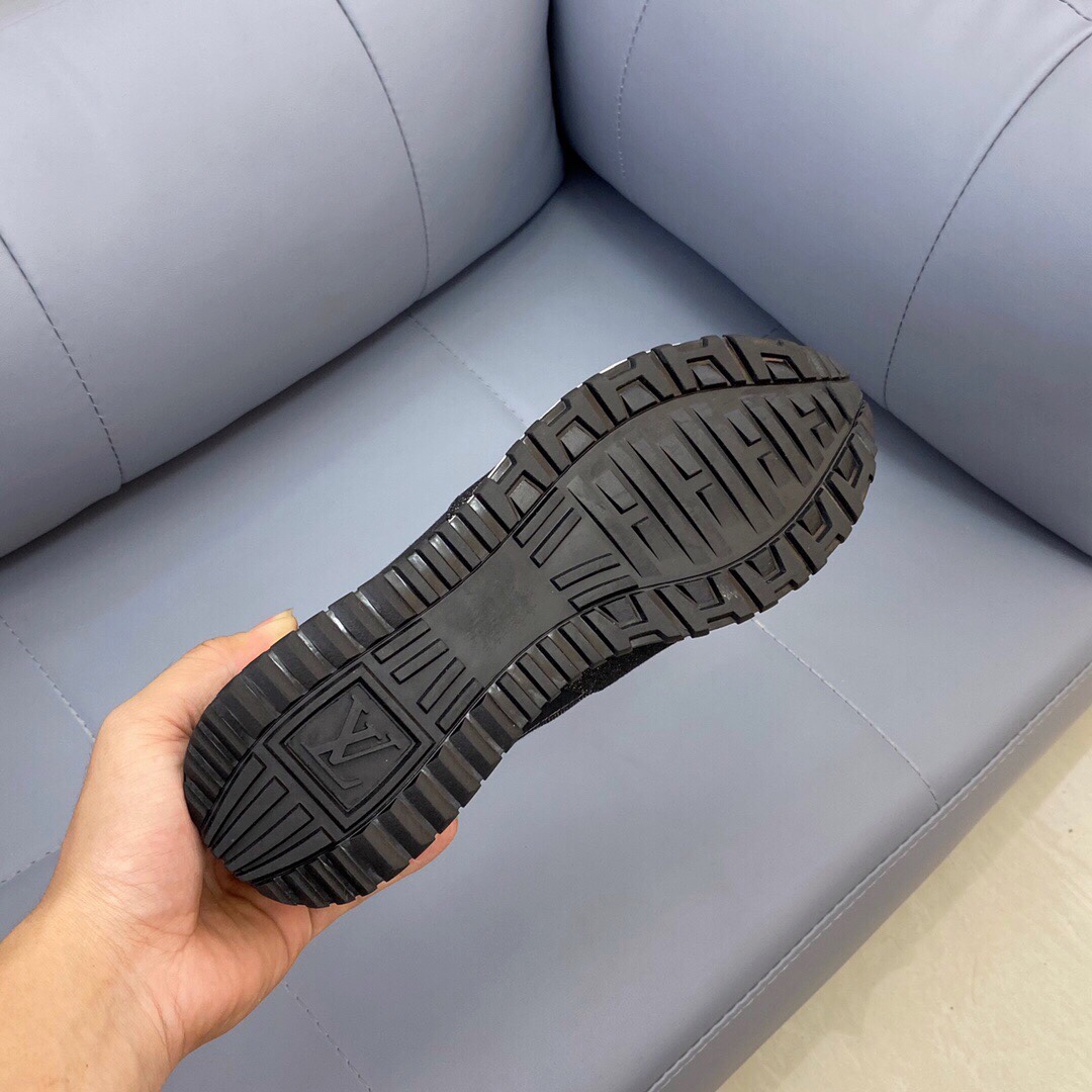 Louis Vuitton Run Away Sneaker 11 - vstockx