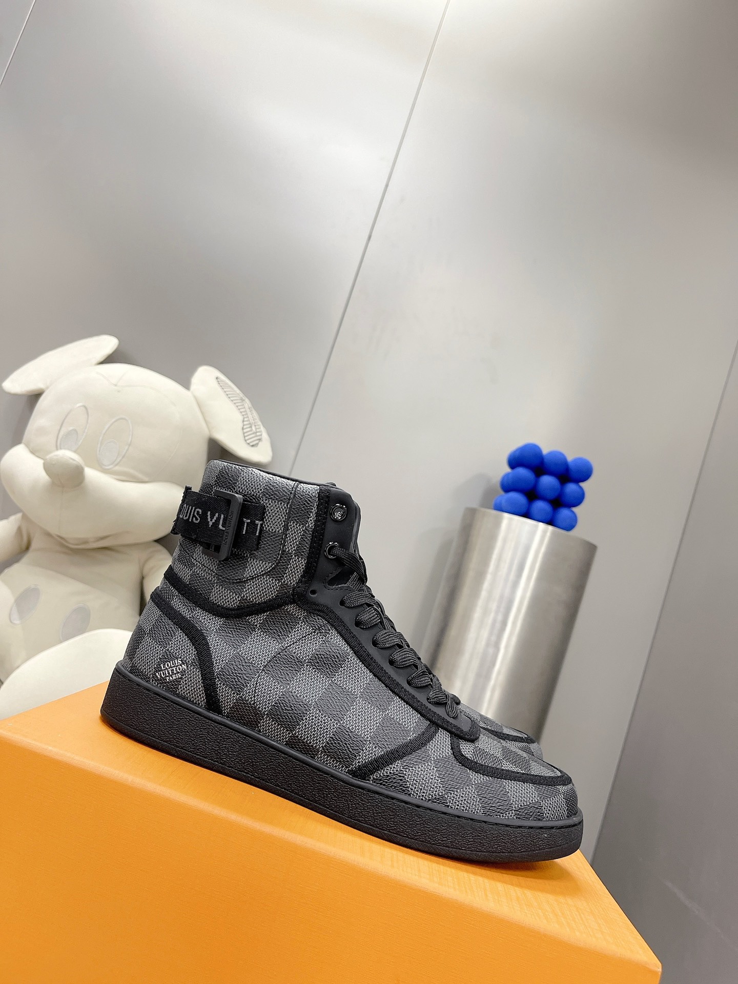 Louis Vuitton RIVOLI TRAINER BOOTS SNEAKER 11 - vstockx