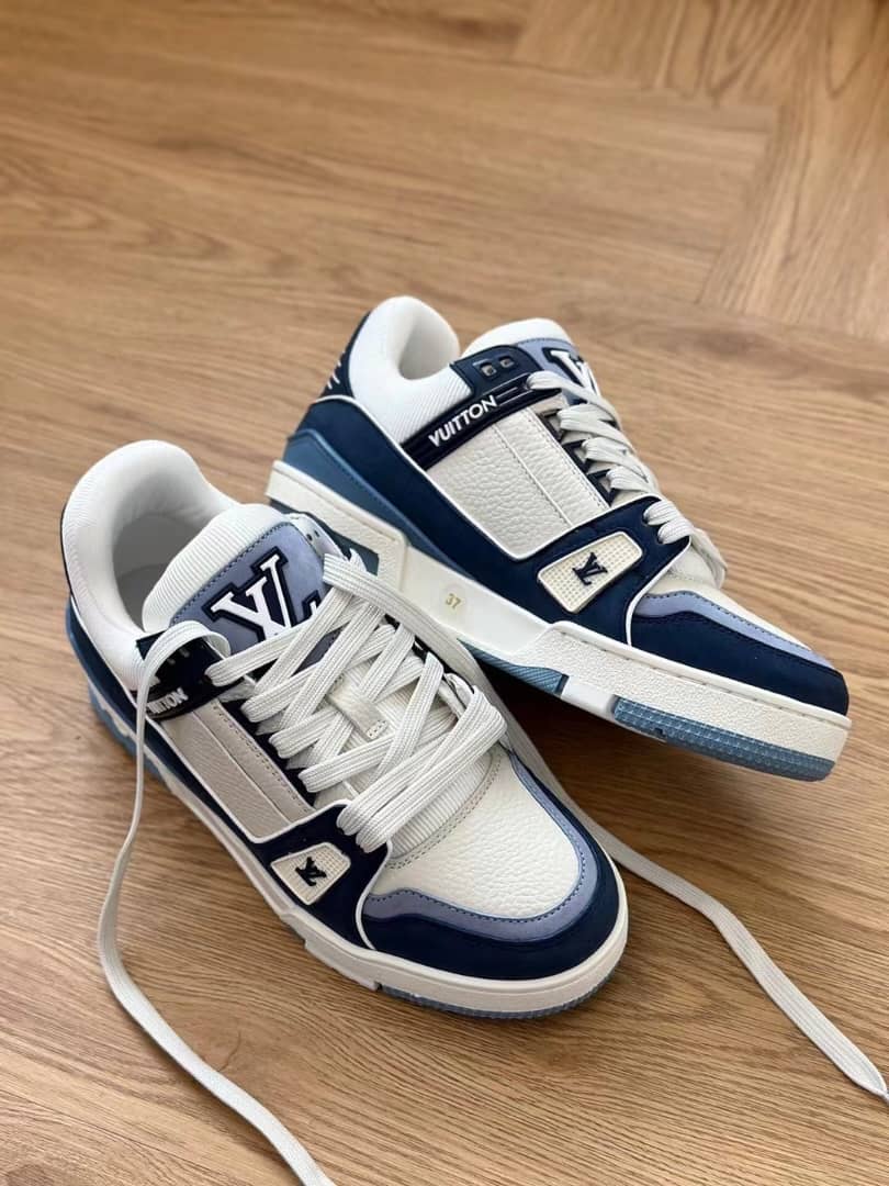 Louis Vuitton LV Trainer Sneaker Blue - vstockx