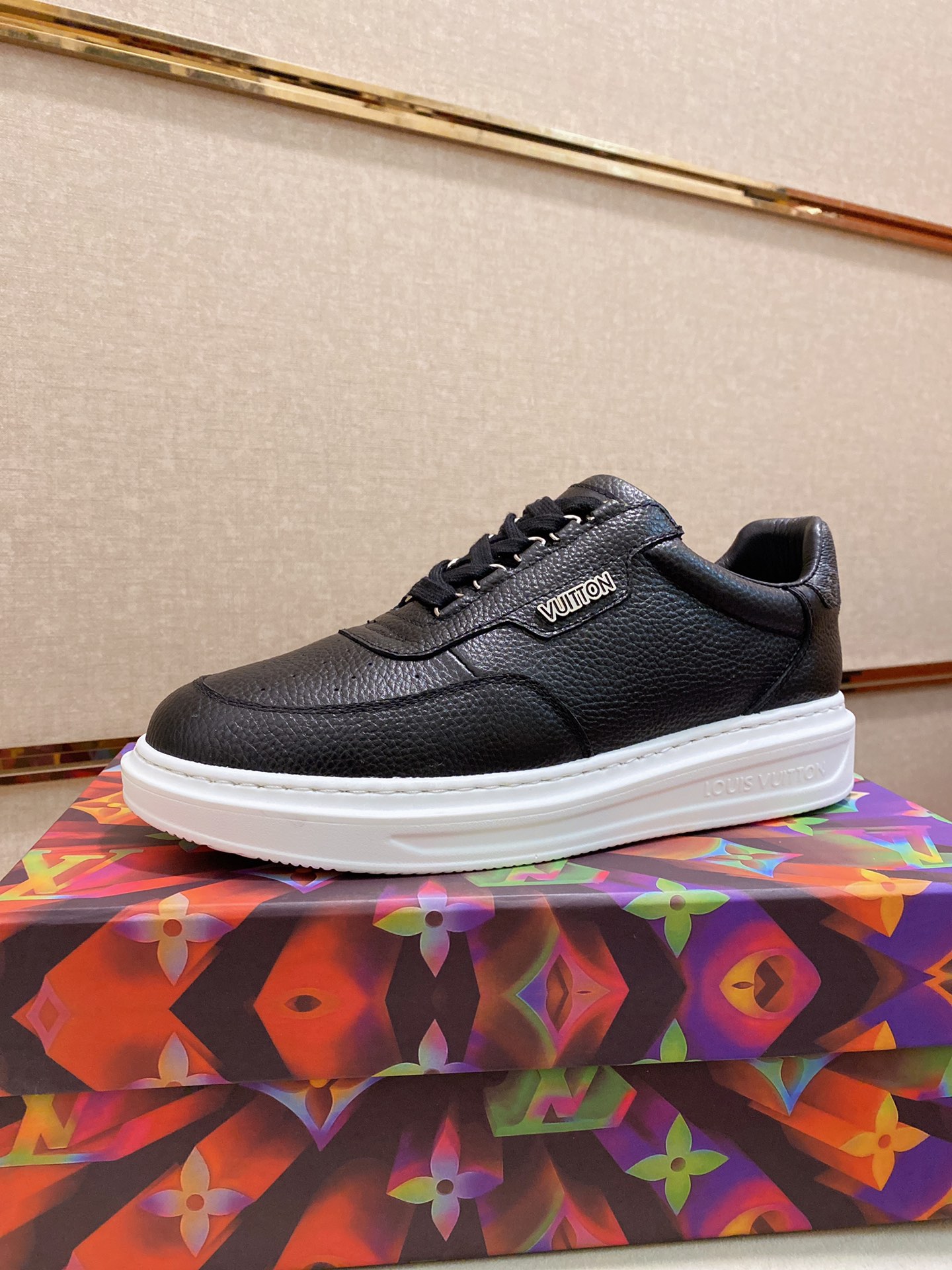 Louis Vuitton Low Top sneaker 111 - vstockx
