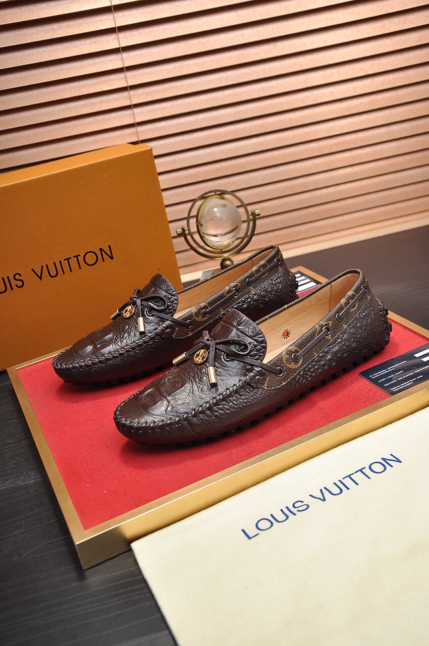 Louis Vuitton Leather Boots 5 - vstockx