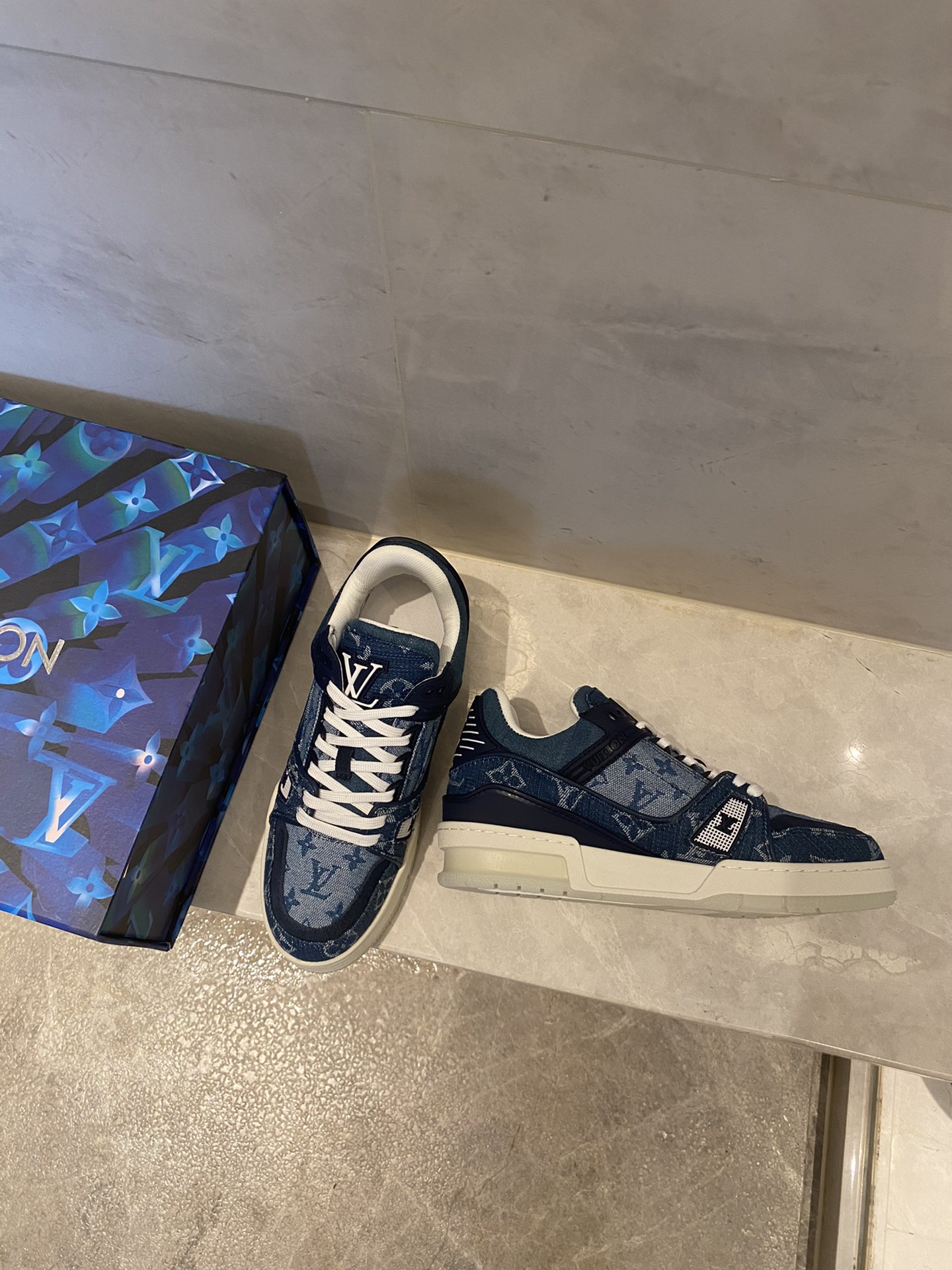 Louis Vuitton LV TRAINERS SNEAKER 9 - vstockx