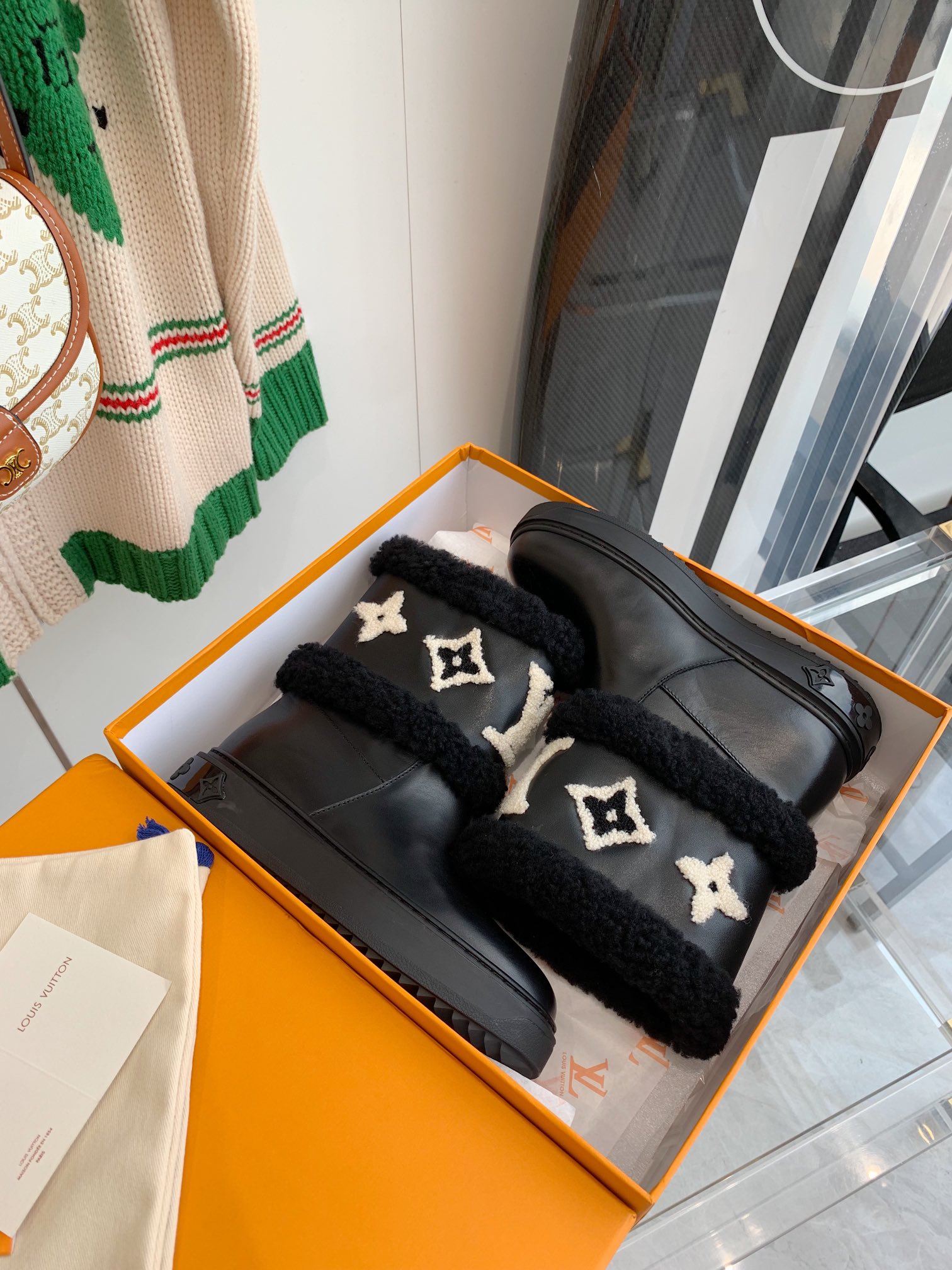 Louis Vuitton SNOWDROP FLAT ANKLE BOOTS WOMEN 13 - vstockx