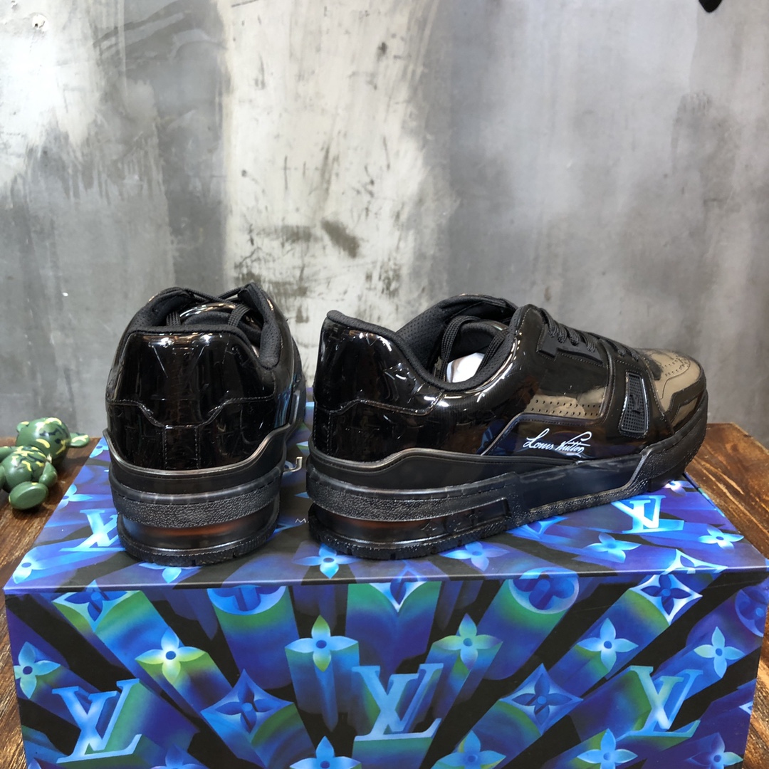Louis Vuitton Trainer Sneakers 42 - vstockx