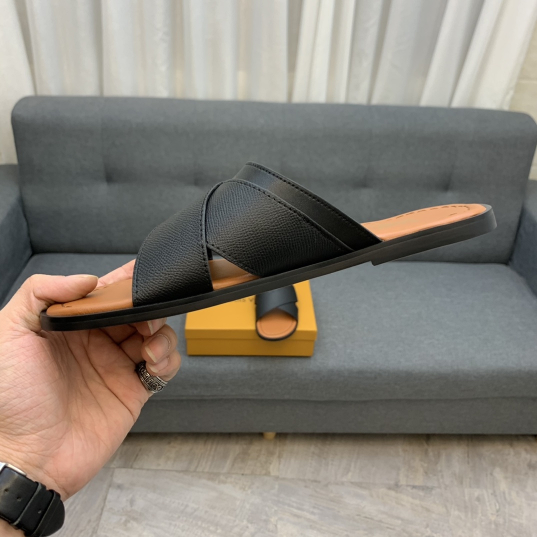 Louis Vuitton Slipper 133 - vstockx