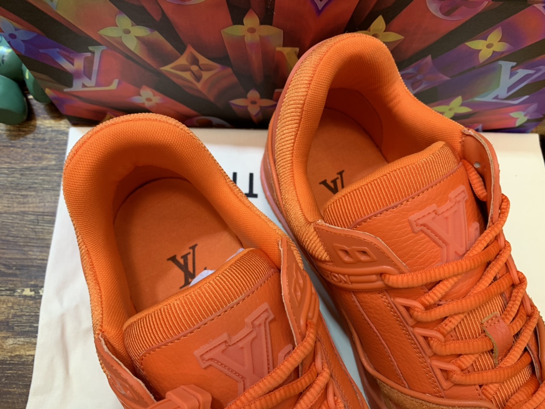 Louis Vuitton Trainer Sneakers 21 - vstockx