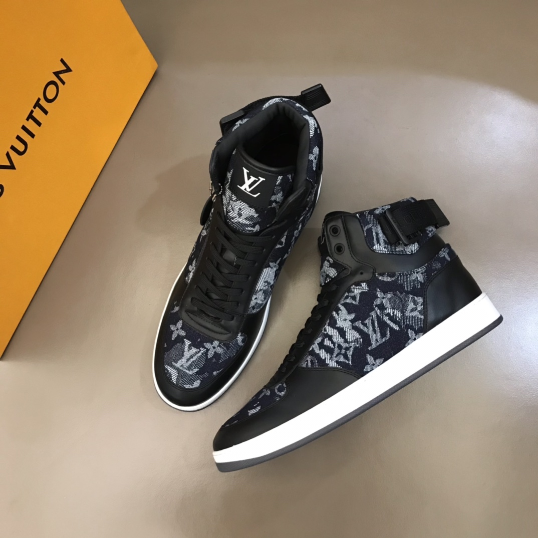 Louis Vuitton Rivoli sneaker 13 - vstockx