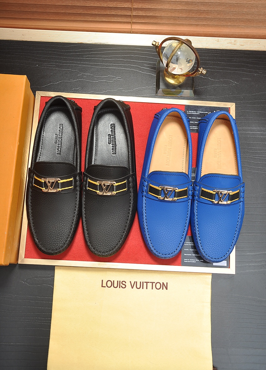 Louis Vuitton Leather Boots 22 - vstockx