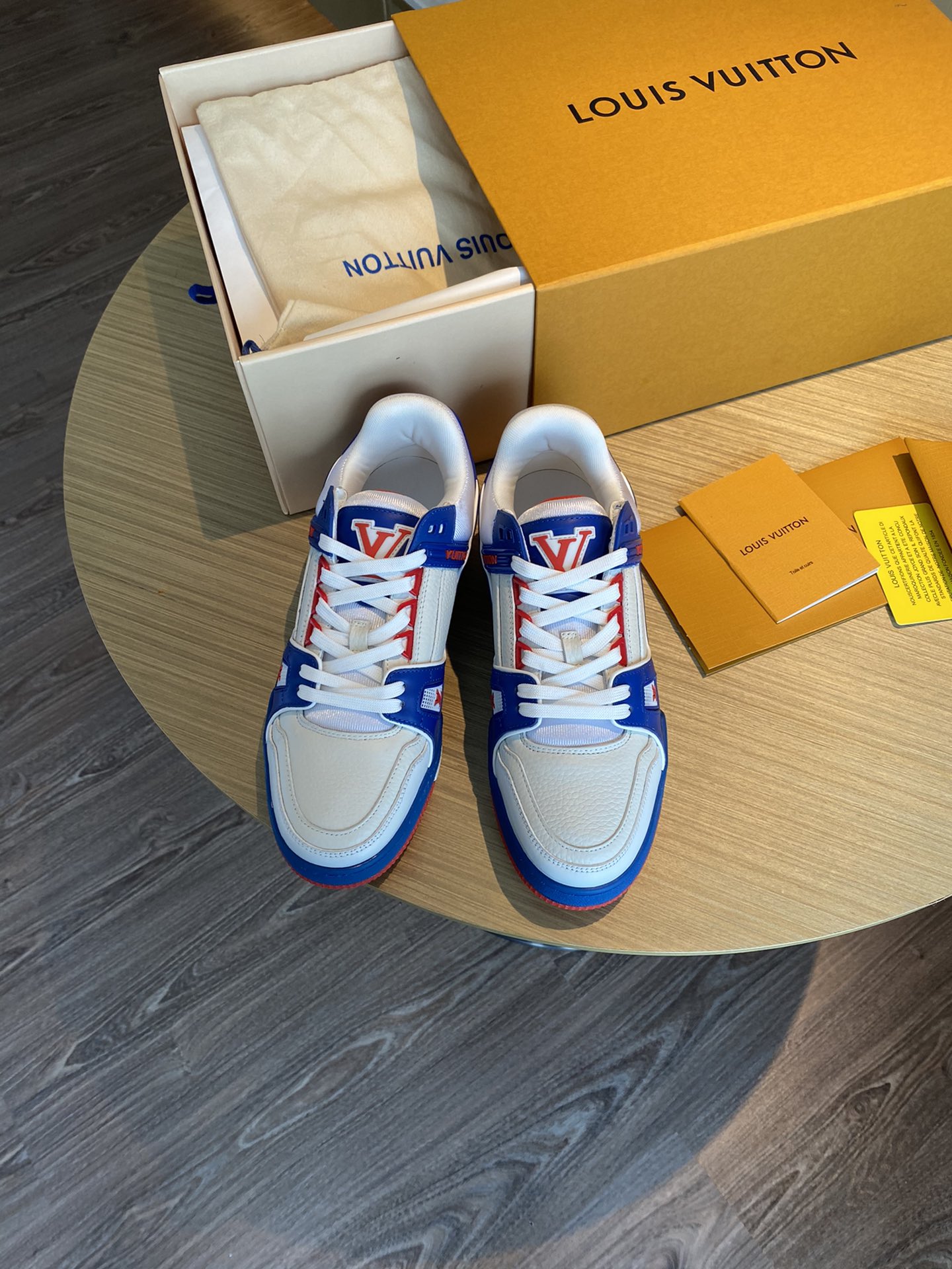 Louis Vuitton LV TRAINERS SNEAKER 9 - vstockx