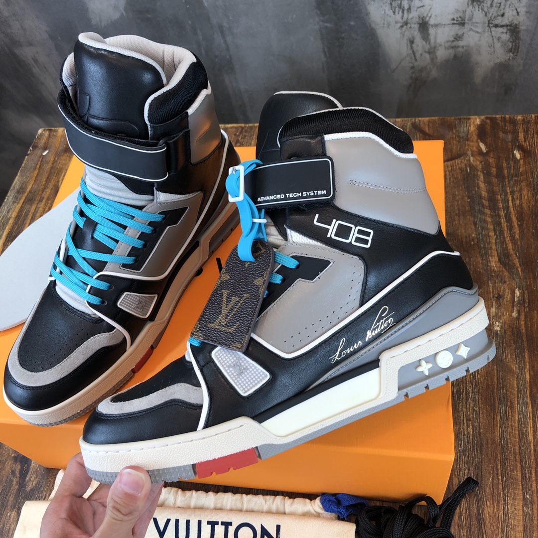 Louis Vuitton Trainer Sneakers 19 - vstockx
