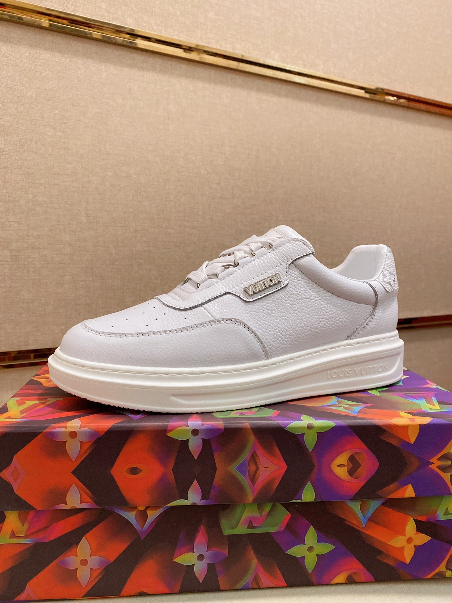 Louis Vuitton Low Top sneaker 110 - vstockx