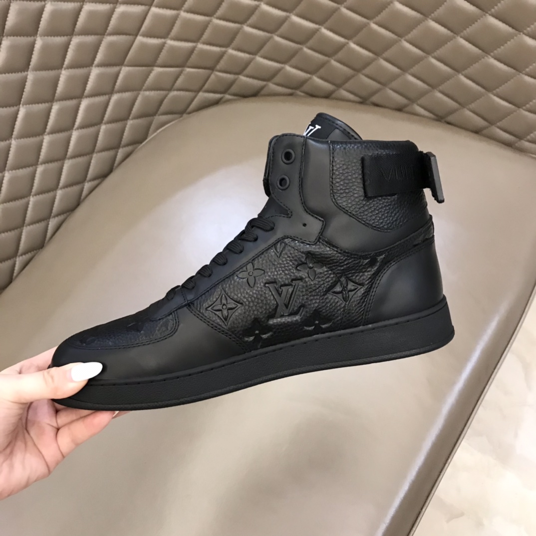 Louis Vuitton Rivoli sneaker 27 - vstockx