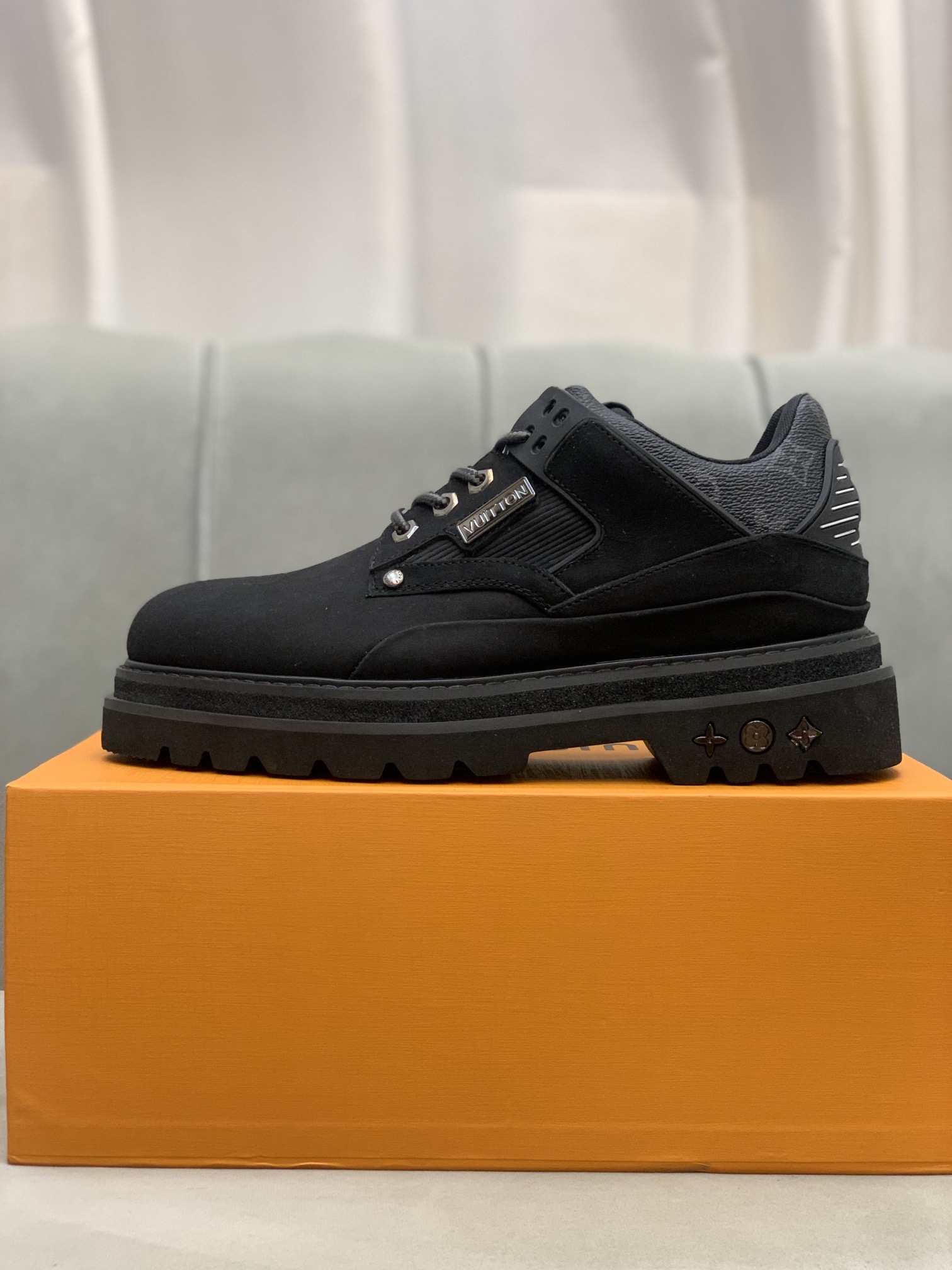 Louis Vuitton 1a8jtx Oberkampf Ankle Boots/Booties 4 - vstockx