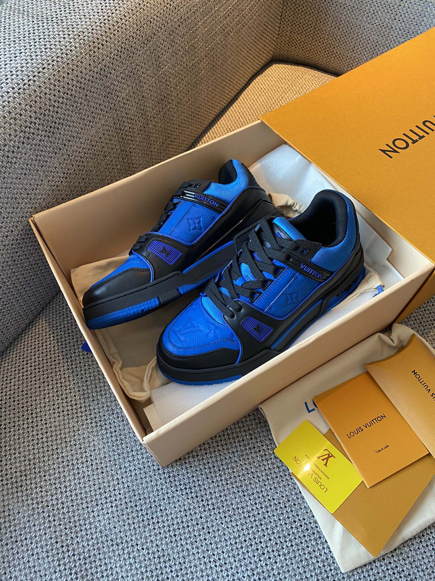 Louis Vuitton LV TRAINERS SNEAKER 9 - vstockx