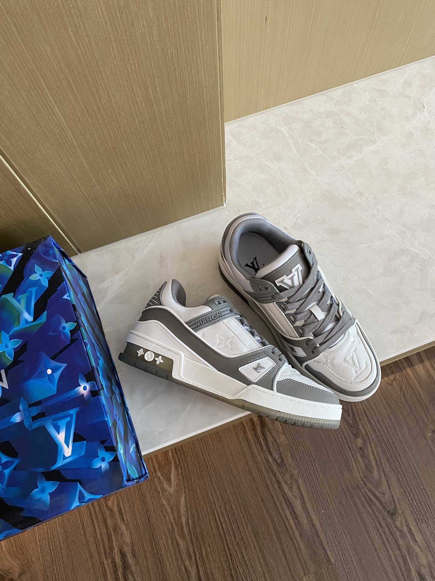 Louis Vuitton LV TRAINERS SNEAKER 9 - vstockx