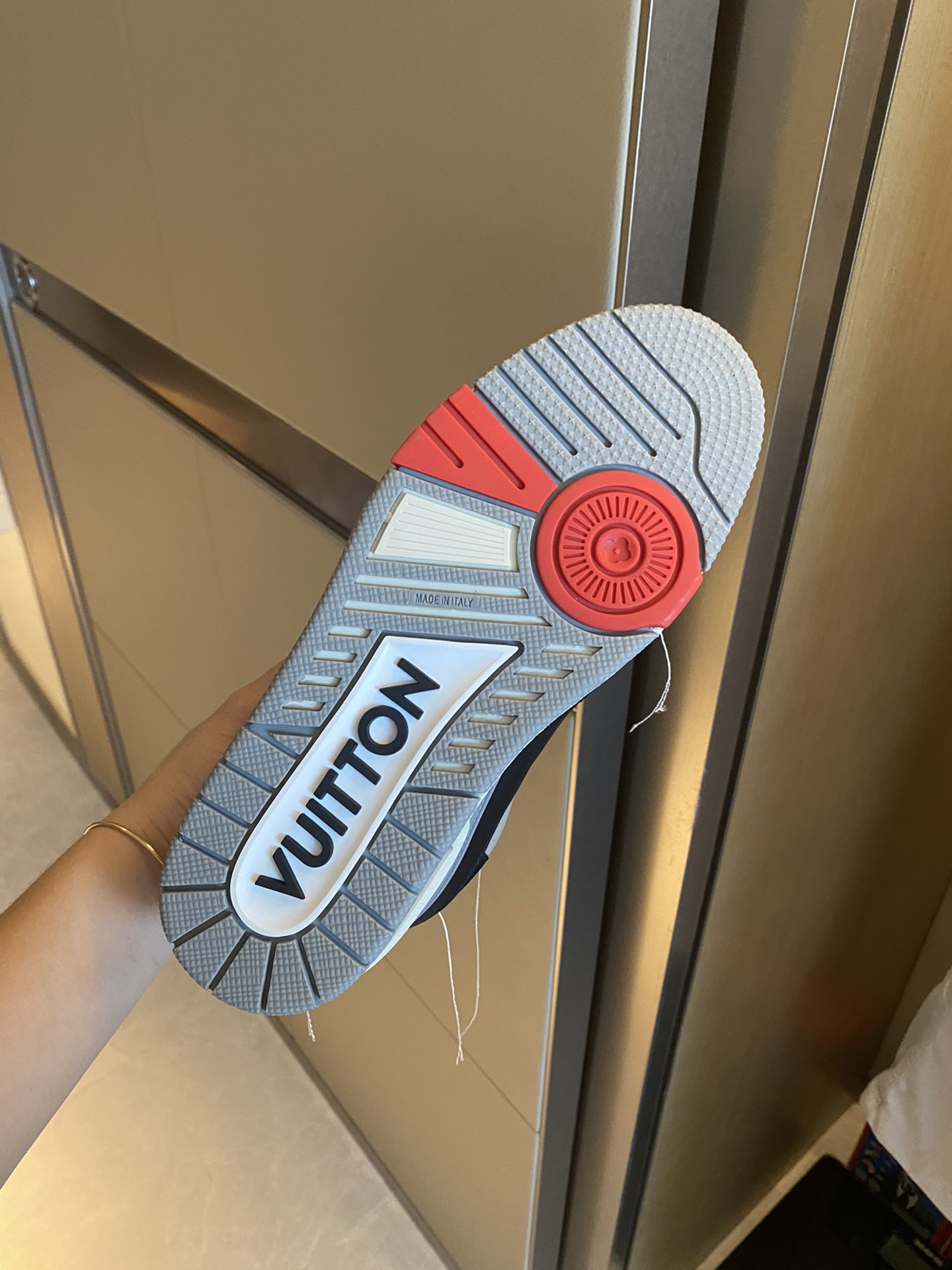 Louis Vuitton LV TRAINERS SNEAKER 9 - vstockx