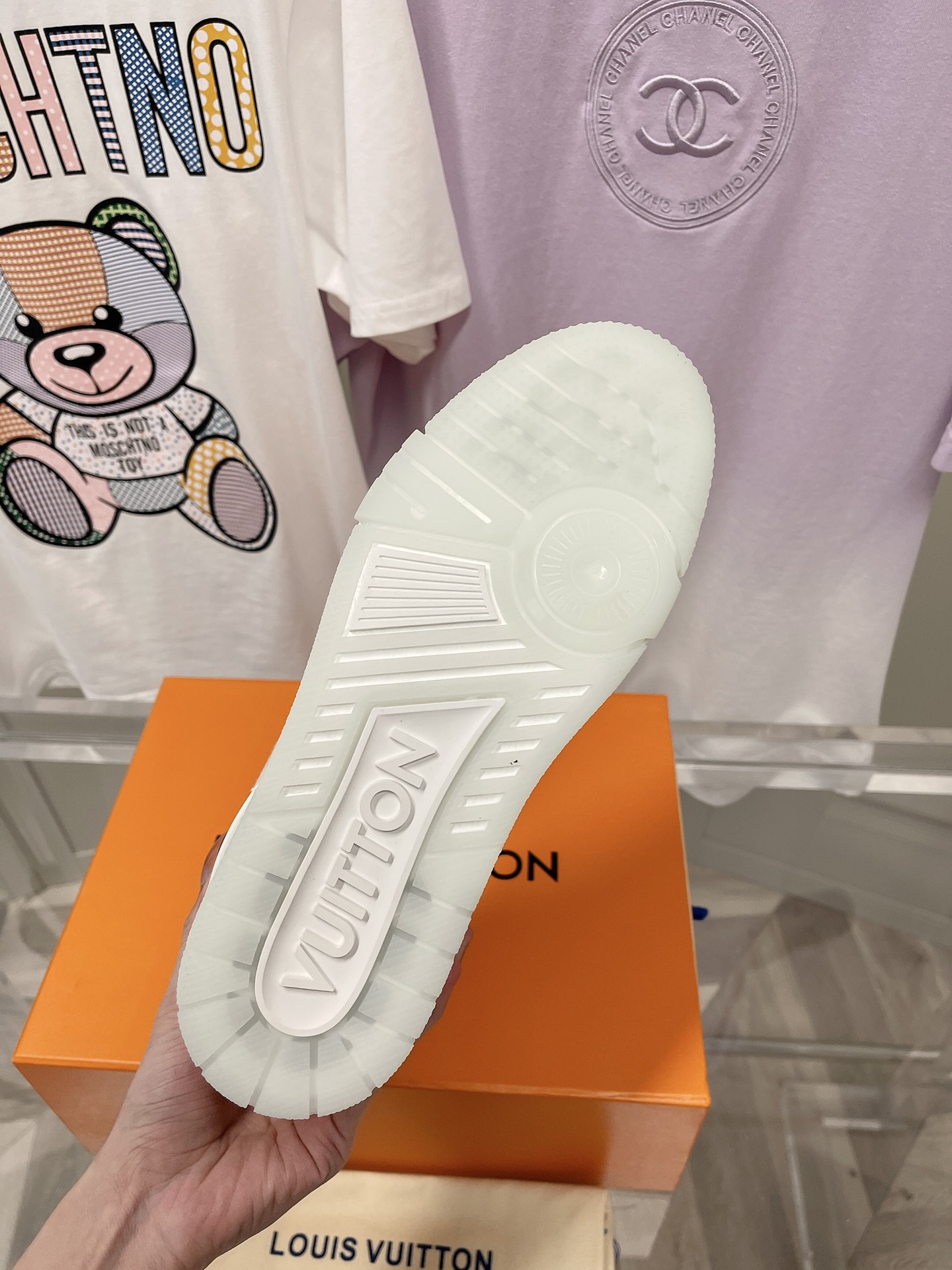 Louis Vuitton LV TRAINERS SNEAKER 2 - vstockx