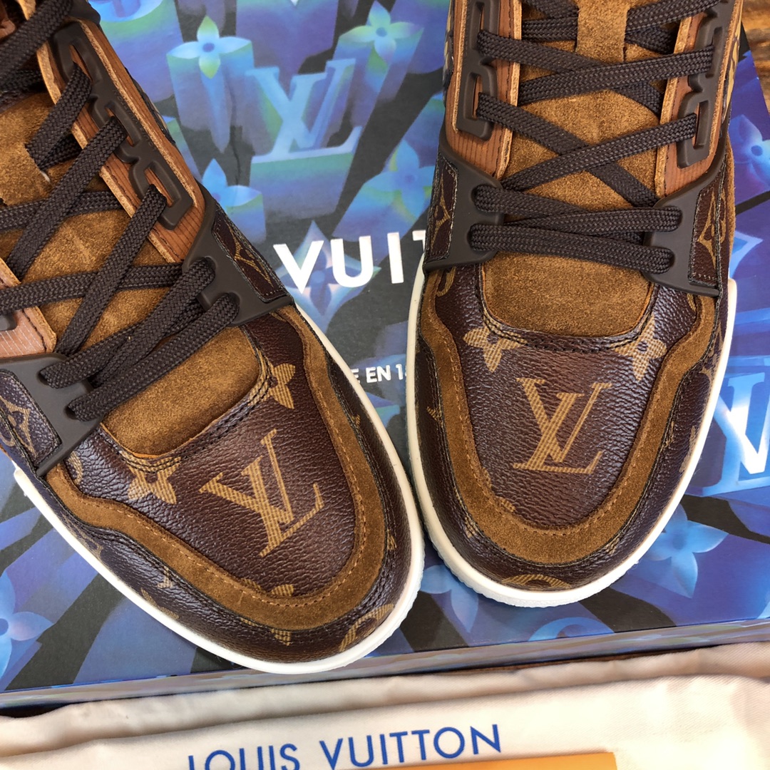 Louis Vuitton Trainer Sneakers 8 - vstockx