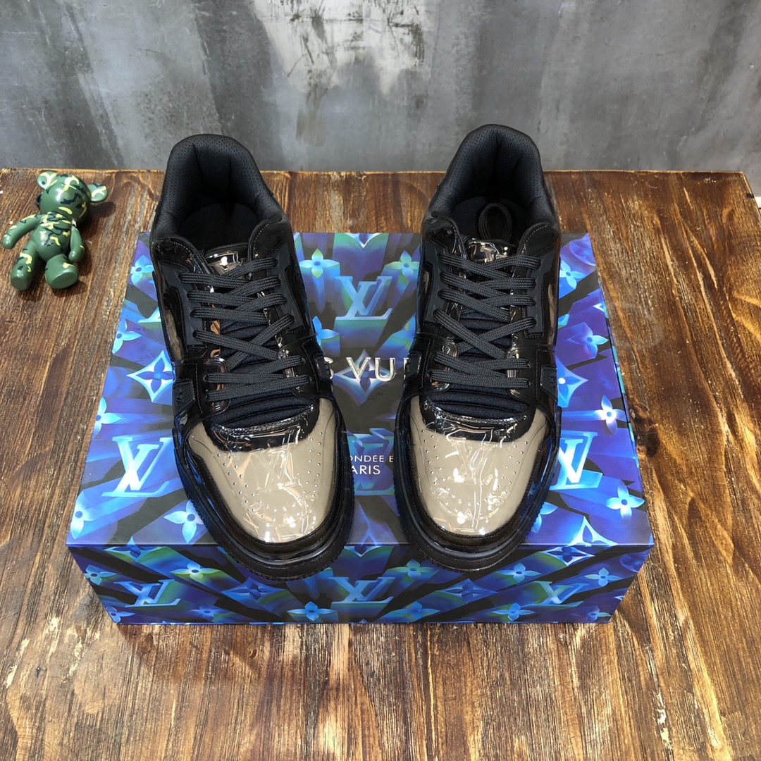 Louis Vuitton Trainer Sneakers 42 - vstockx