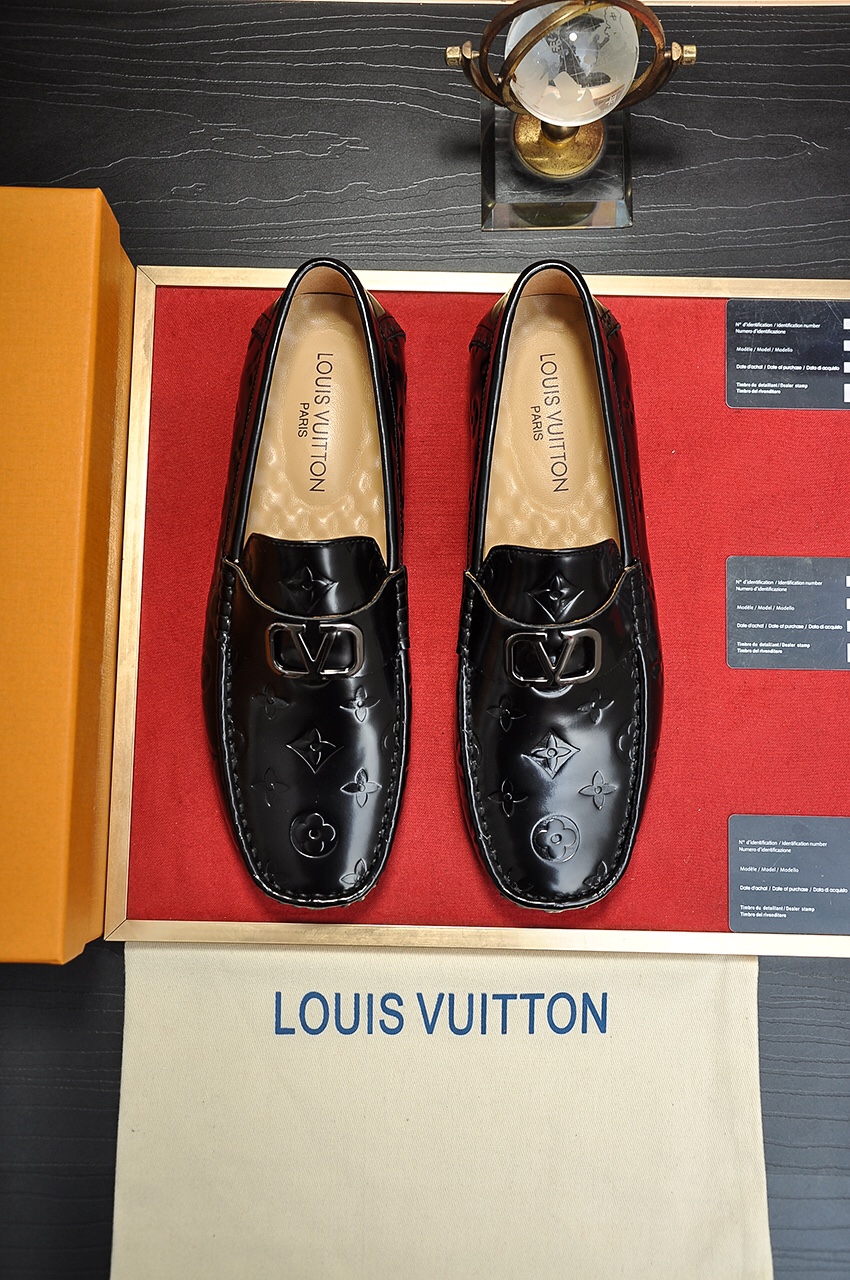 Louis Vuitton Leather Boots 53 - vstockx