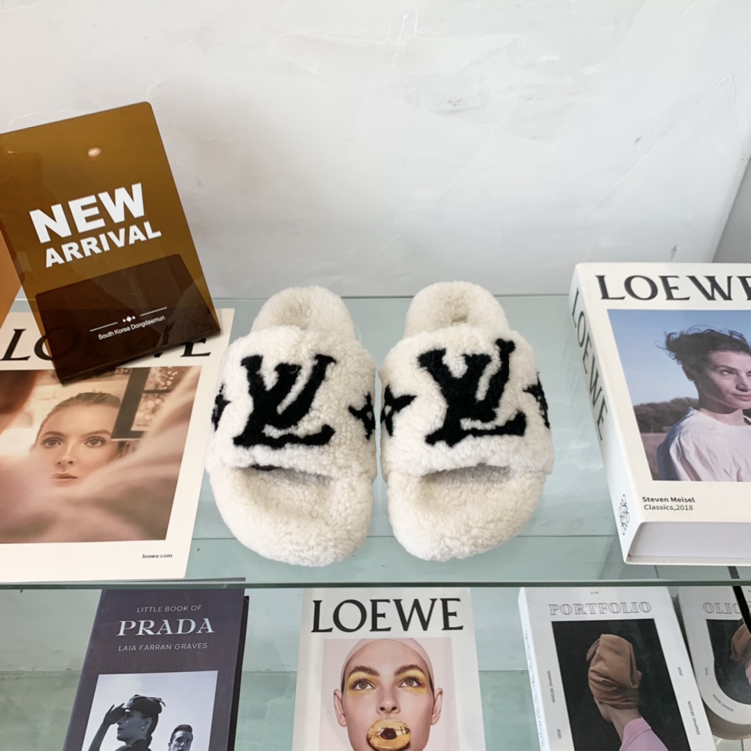 Louis Vuitton GLORIA FLAT LOAFERS WOMEN 12 - vstockx