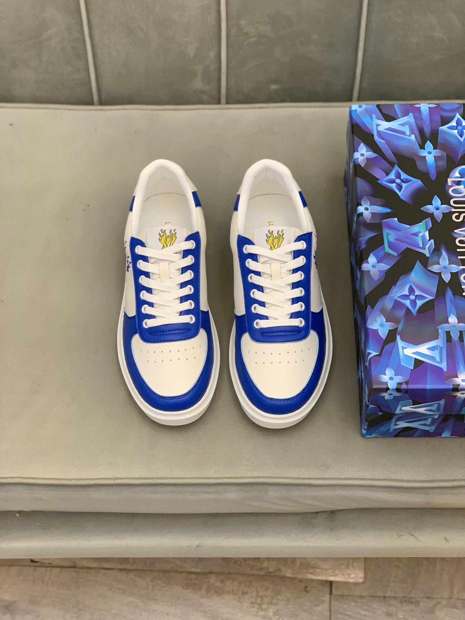Louis Vuitton Low Top sneaker 7 - vstockx