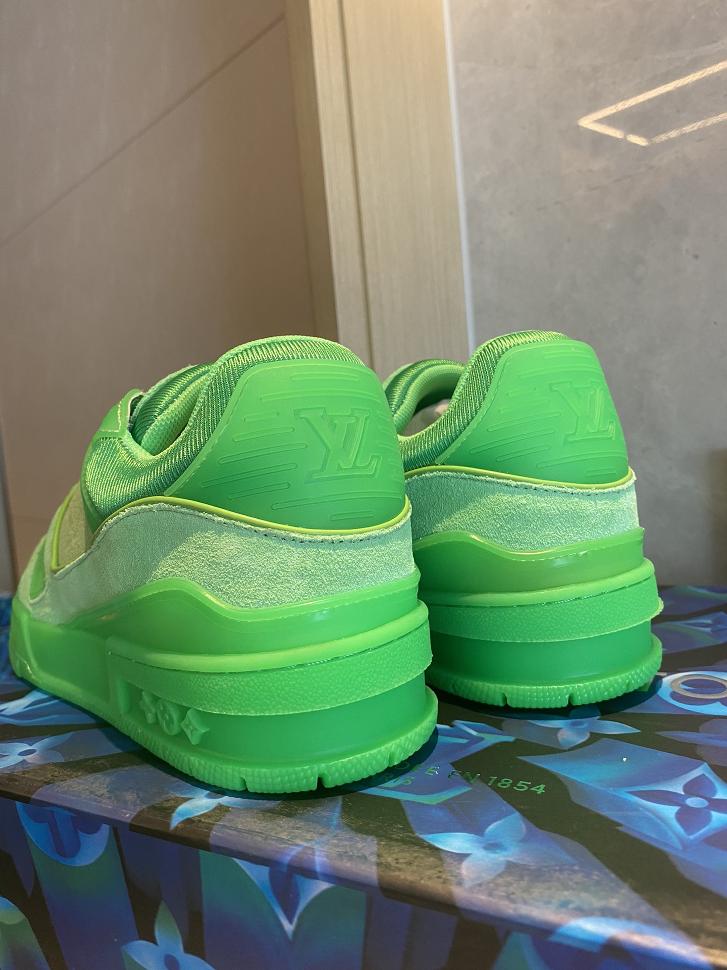 Louis Vuitton LV TRAINERS SNEAKER 9 - vstockx