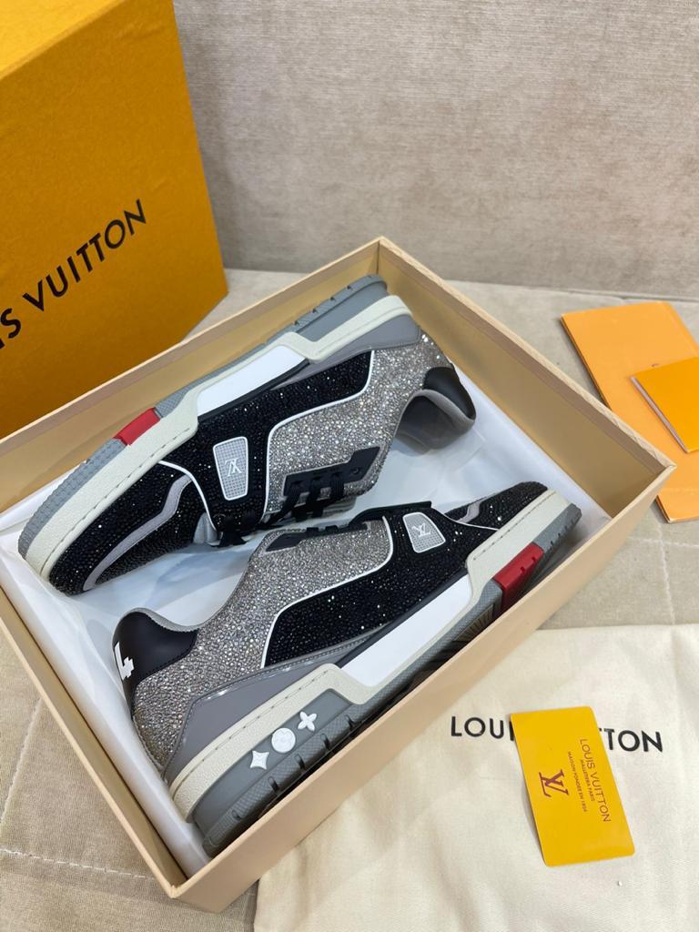 Louis Vuitton LV Trainer Black Grey Crystal - vstockx