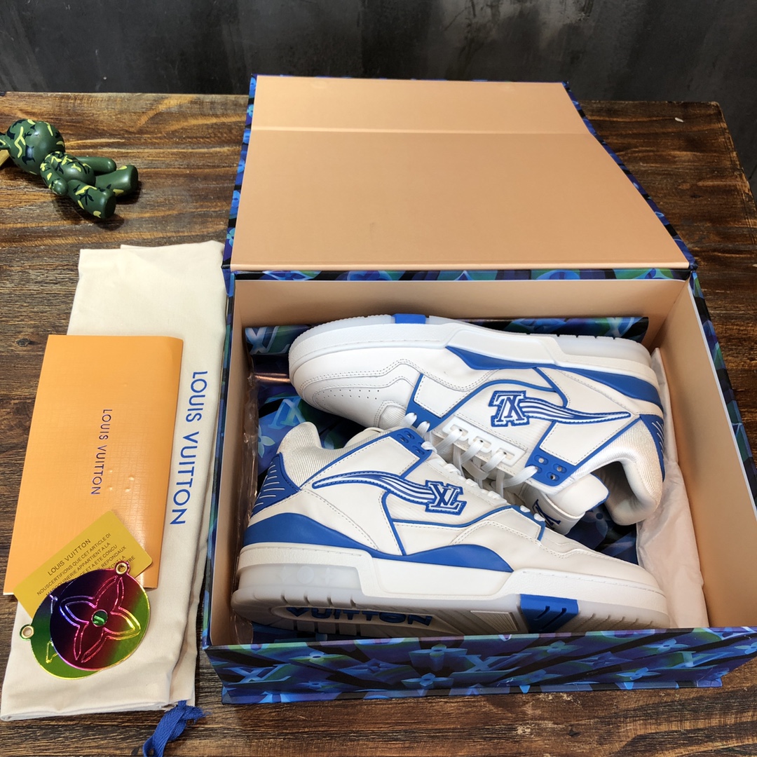 Louis Vuitton Trainer Sneakers 10 - vstockx