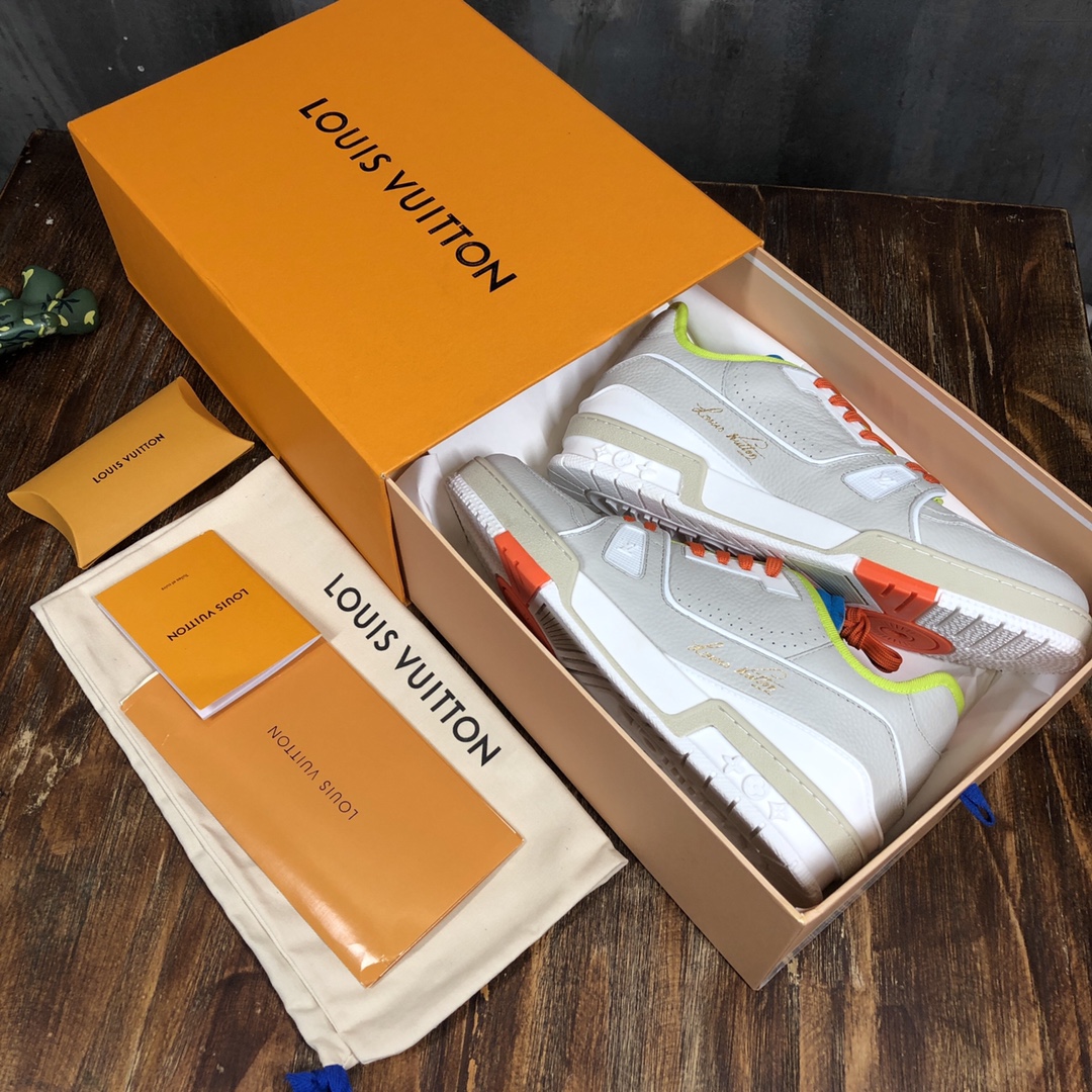 Louis Vuitton Trainer Sneakers 63 - vstockx